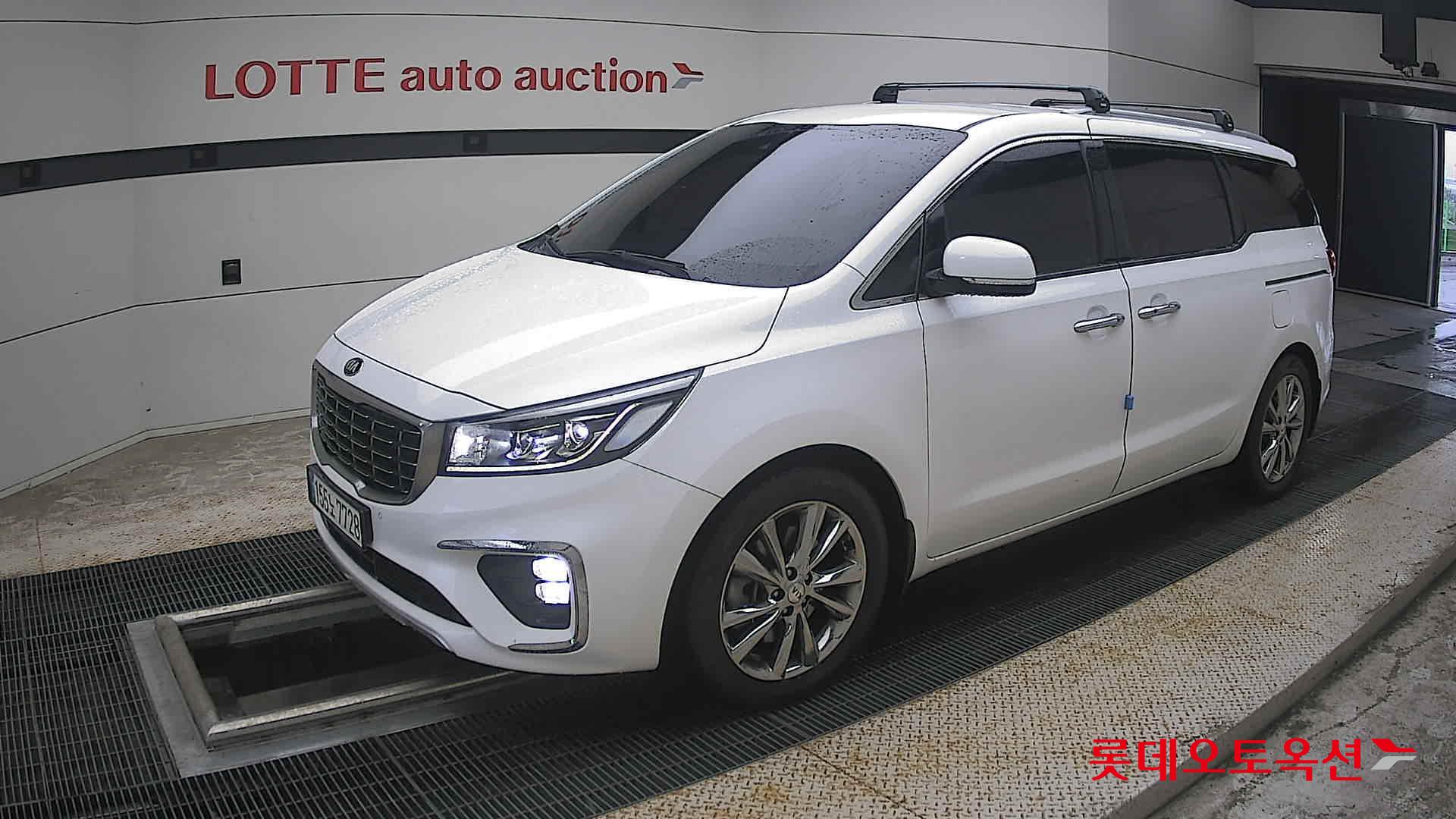 2020 - kia carnival