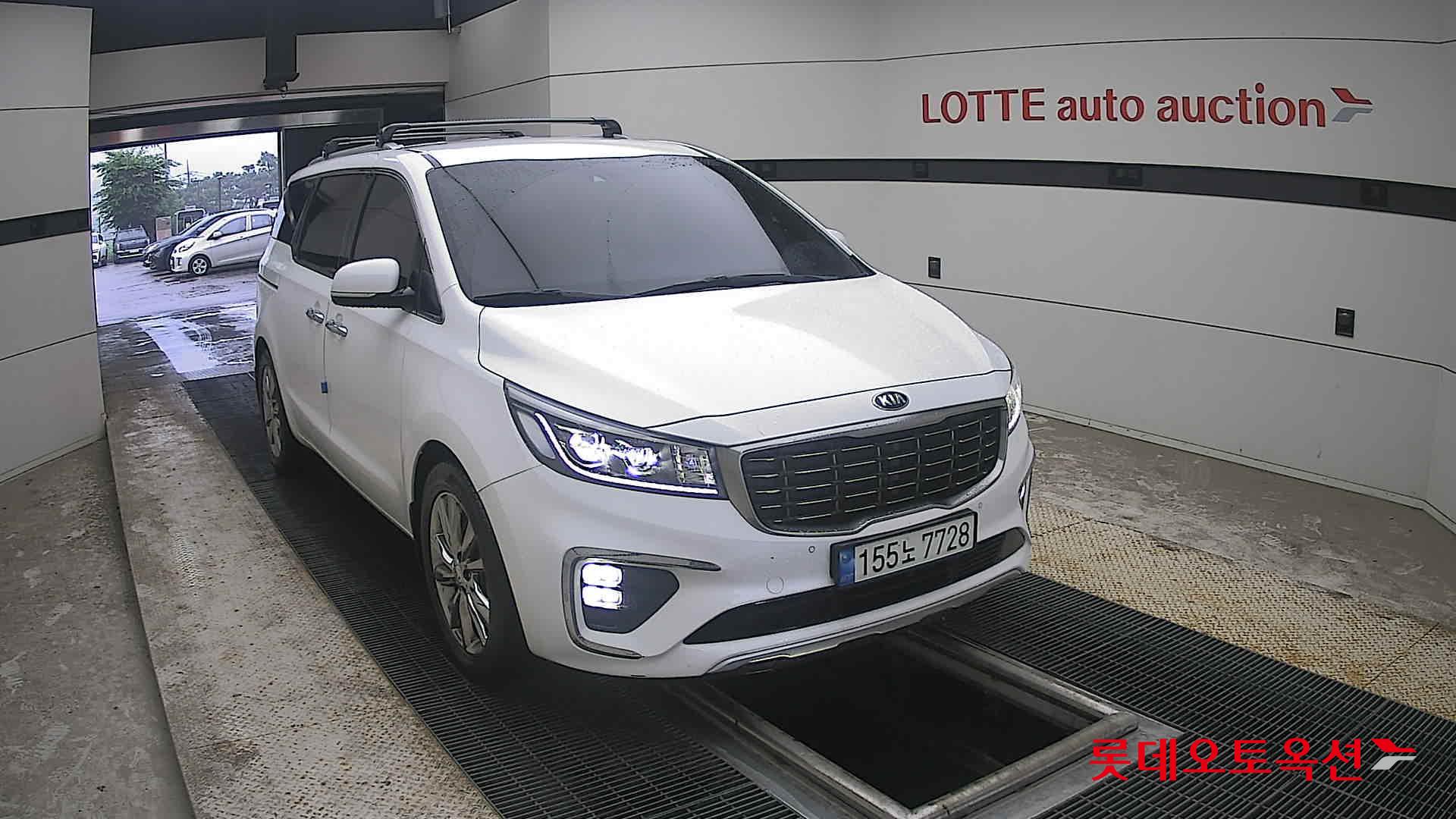 2020 - kia carnival