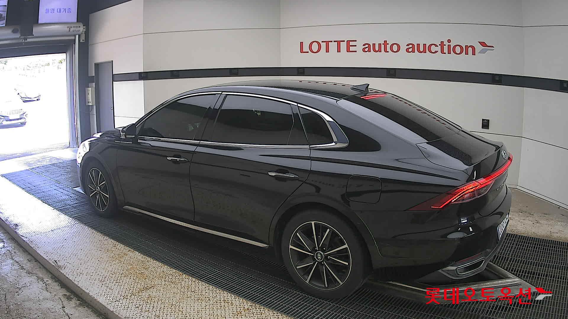 2022 - hyundai grandeur