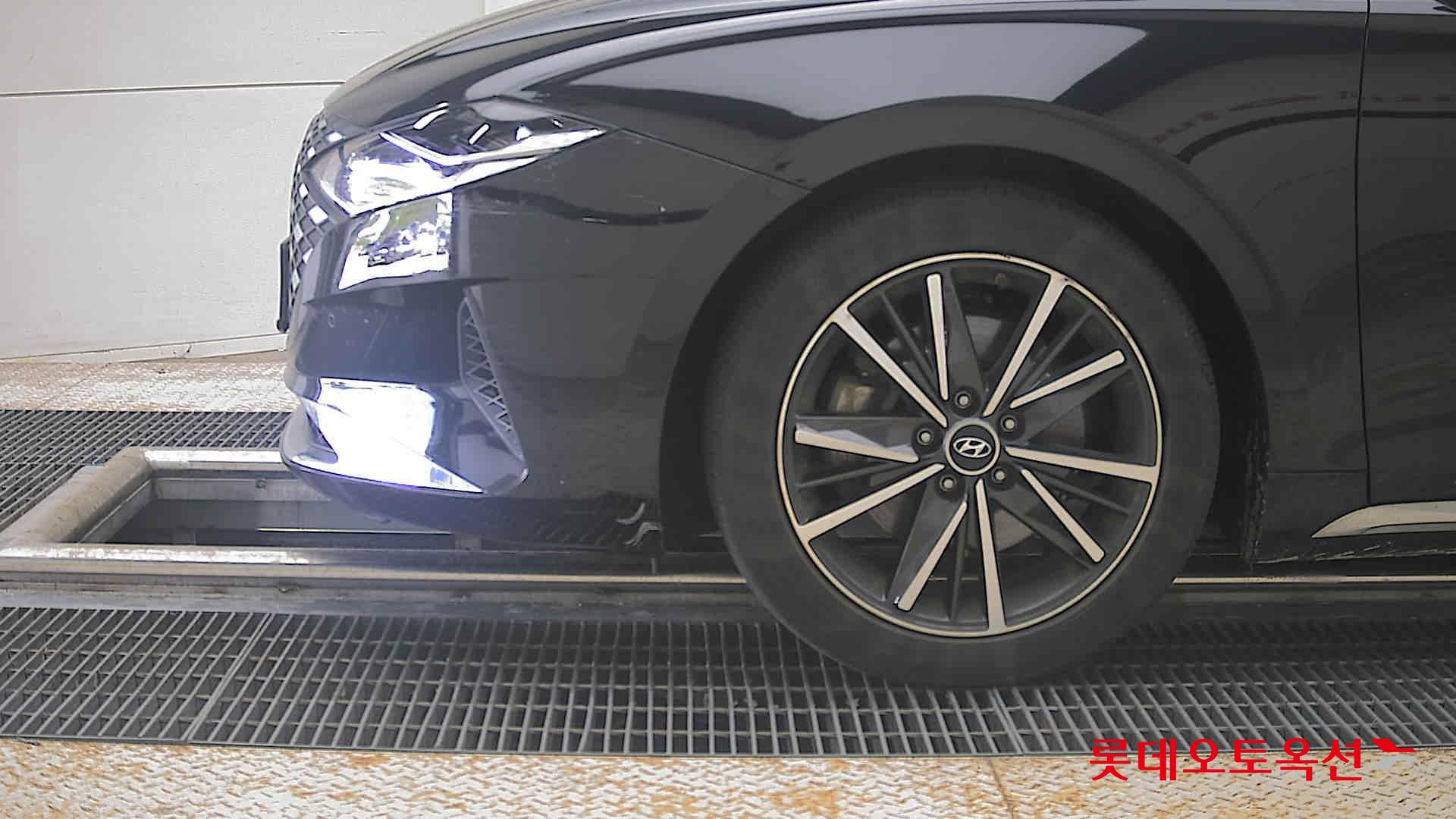 2022 - hyundai grandeur