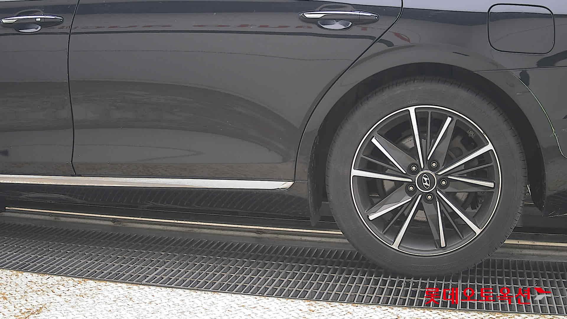 2022 - hyundai grandeur