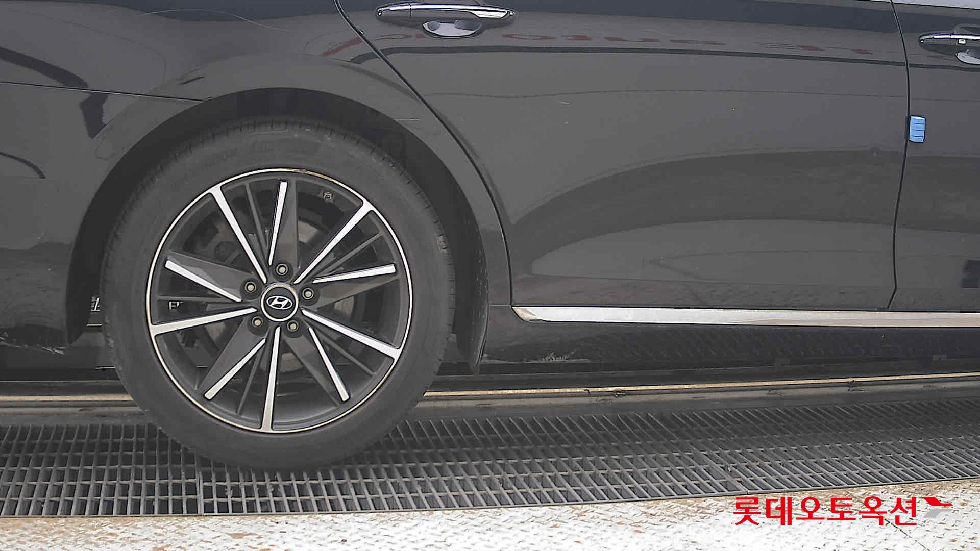 2022 - hyundai grandeur