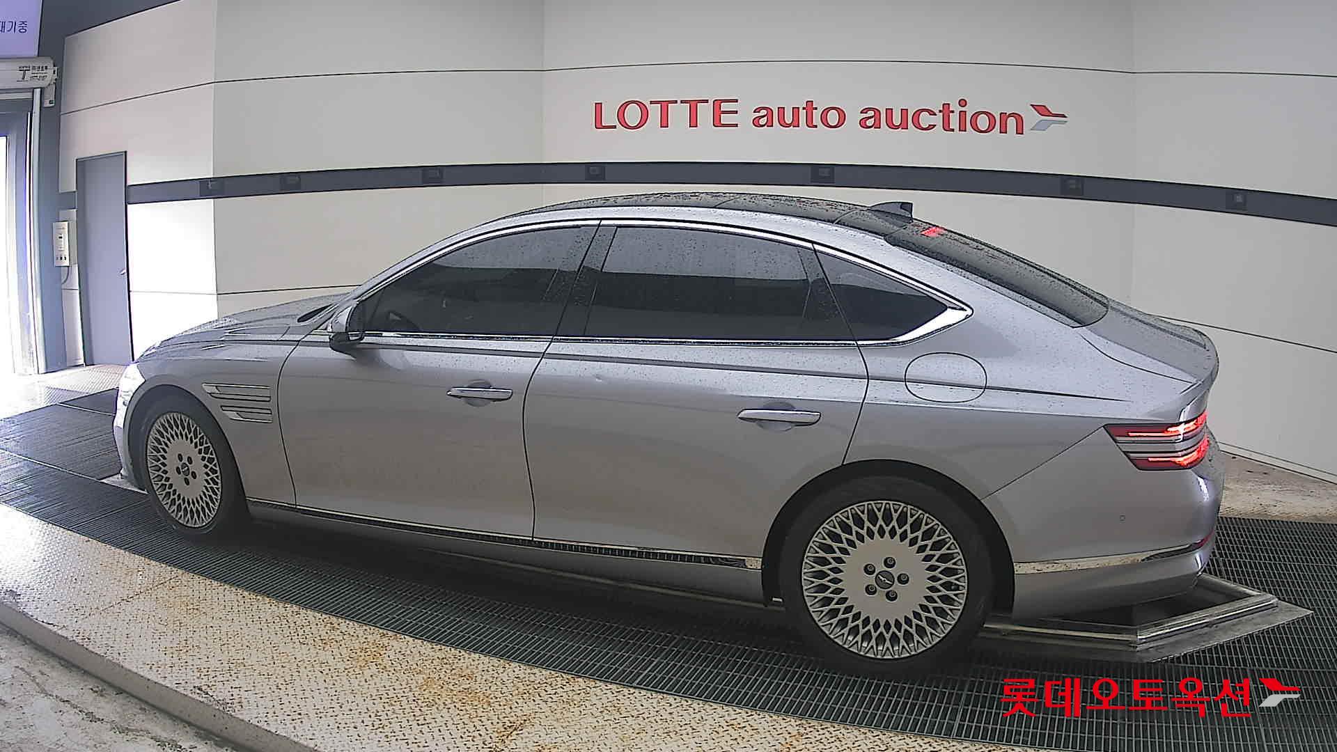 2023 - genesis g80