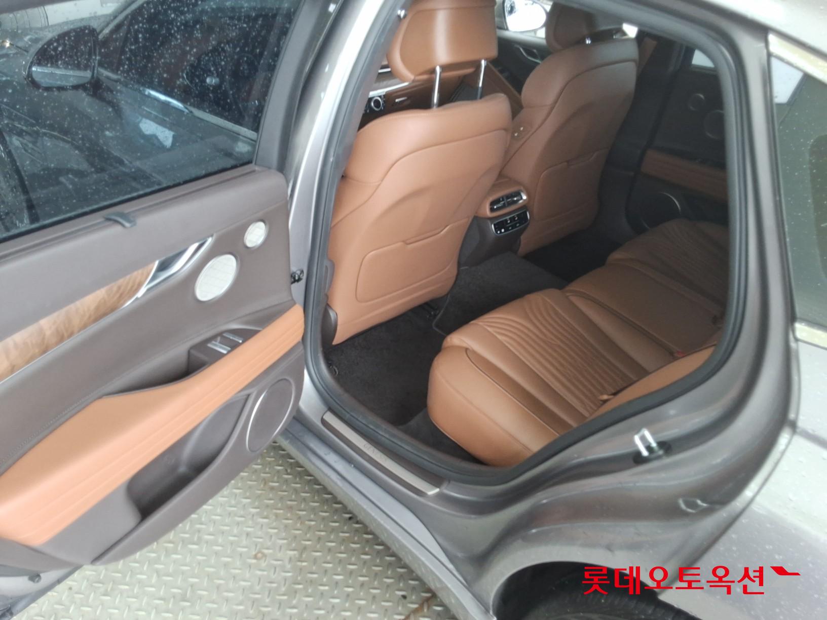 2023 - genesis g80