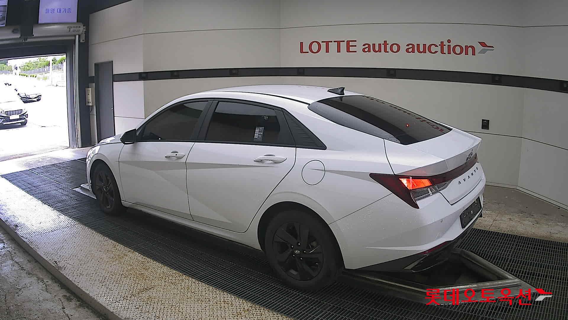 2023 - hyundai avante