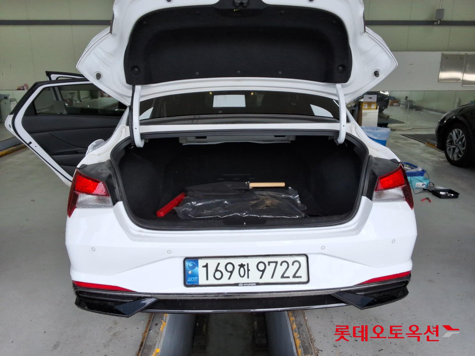 2023 - hyundai avante
