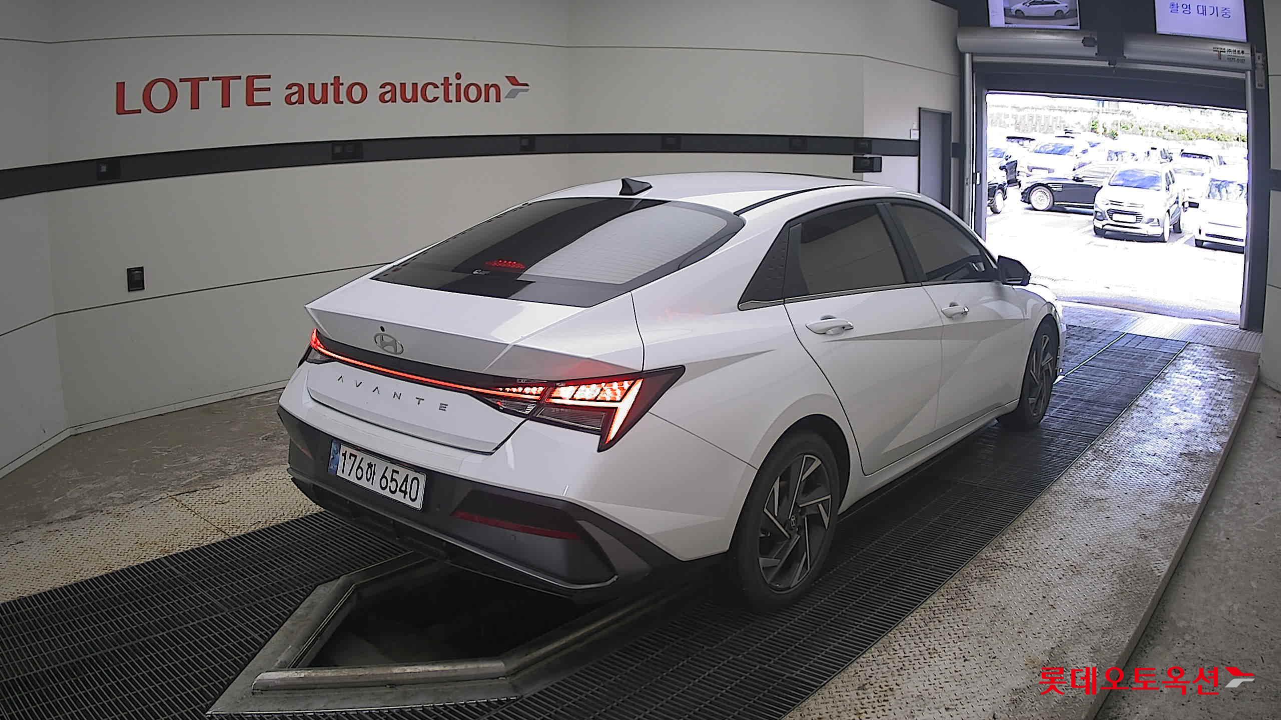 2025 - hyundai avante