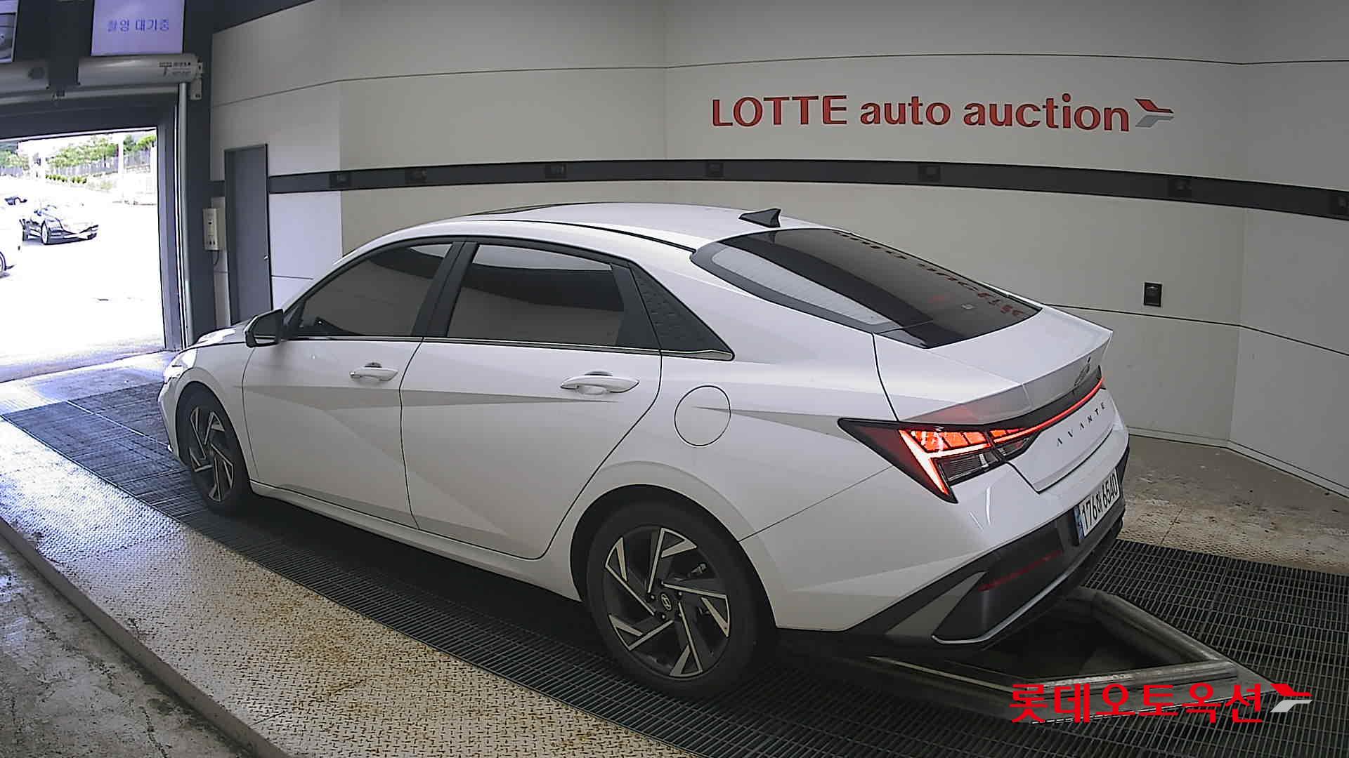 2025 - hyundai avante