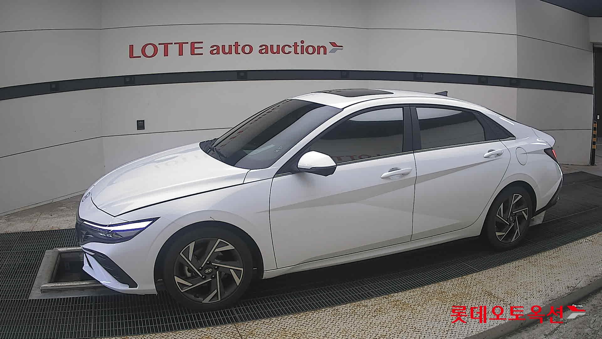 2025 - hyundai avante