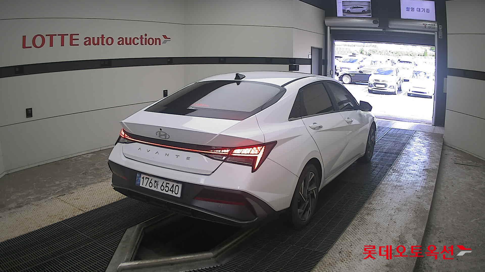 2025 - hyundai avante