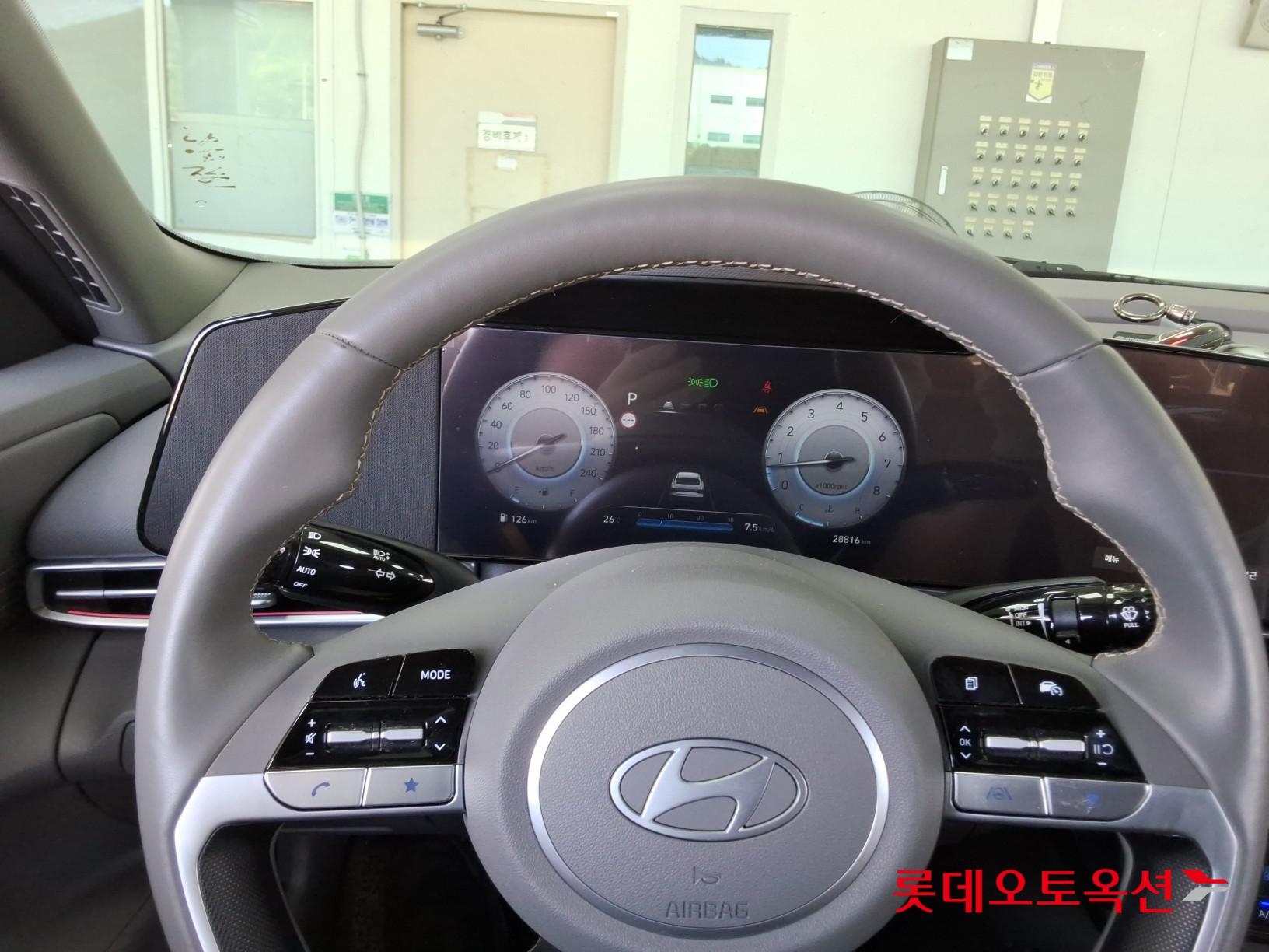 2025 - hyundai avante