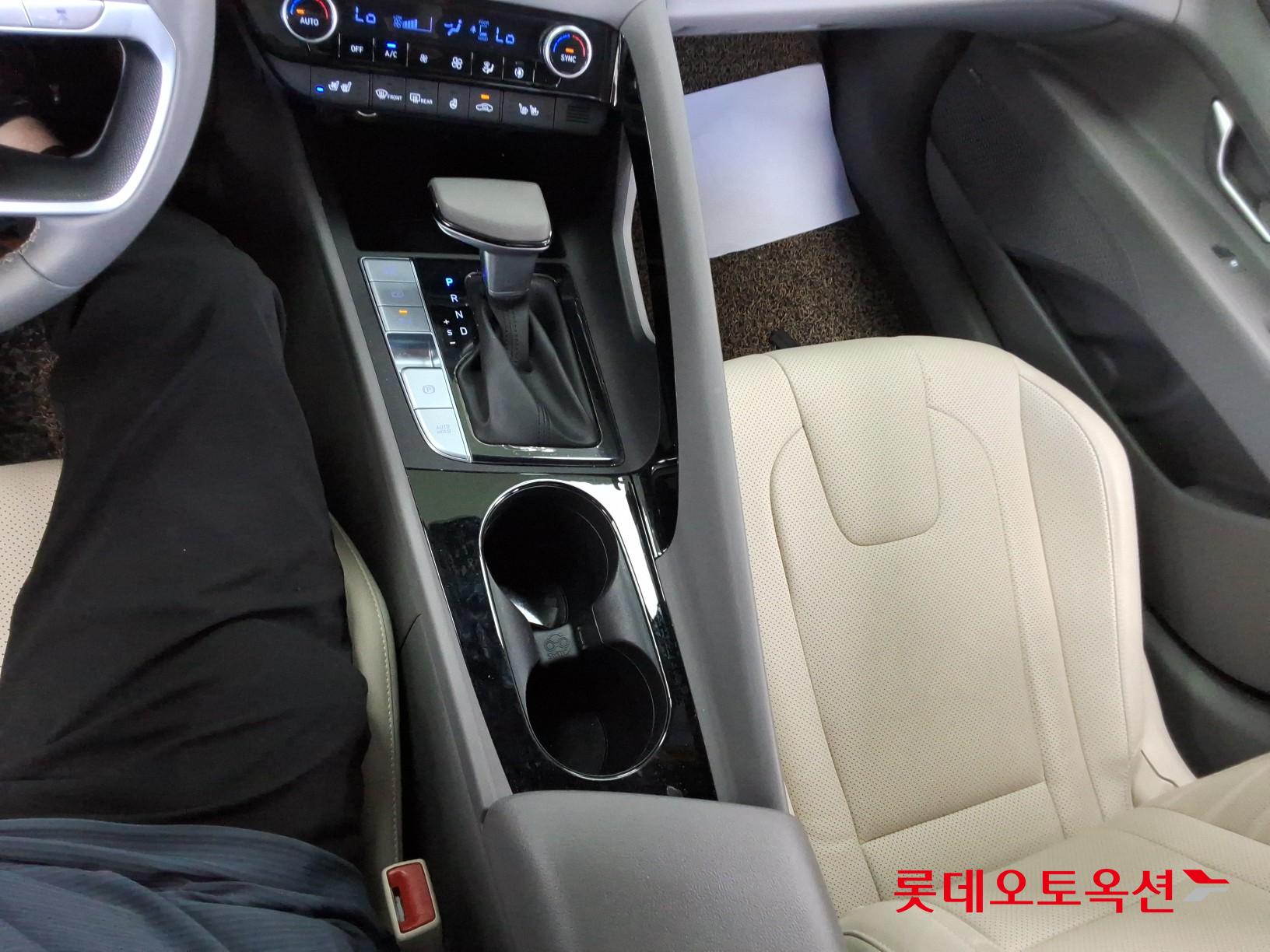 2025 - hyundai avante