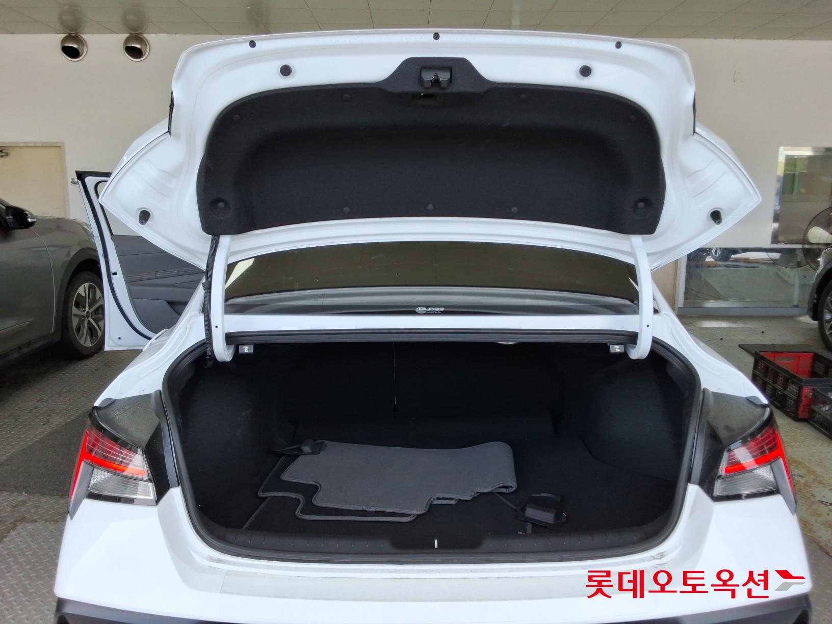2025 - hyundai avante