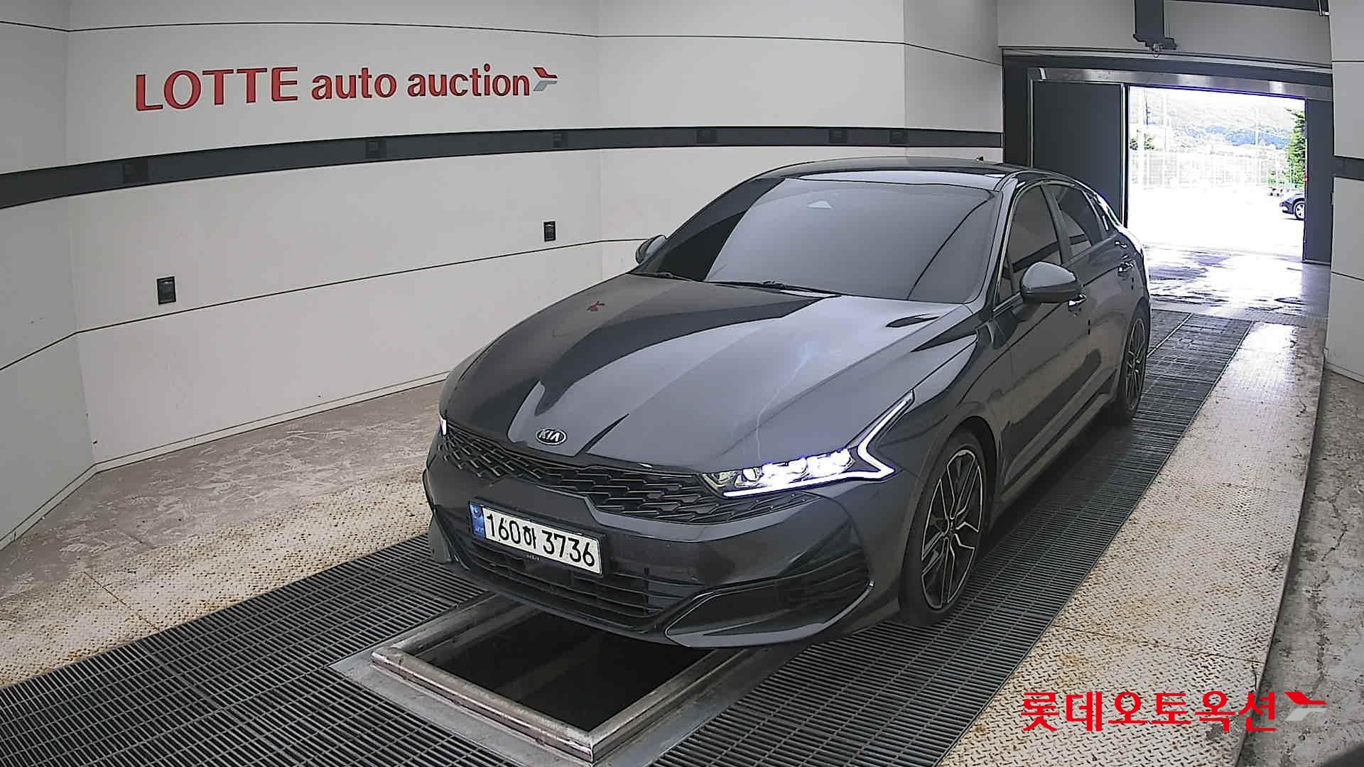 2021 - kia k5