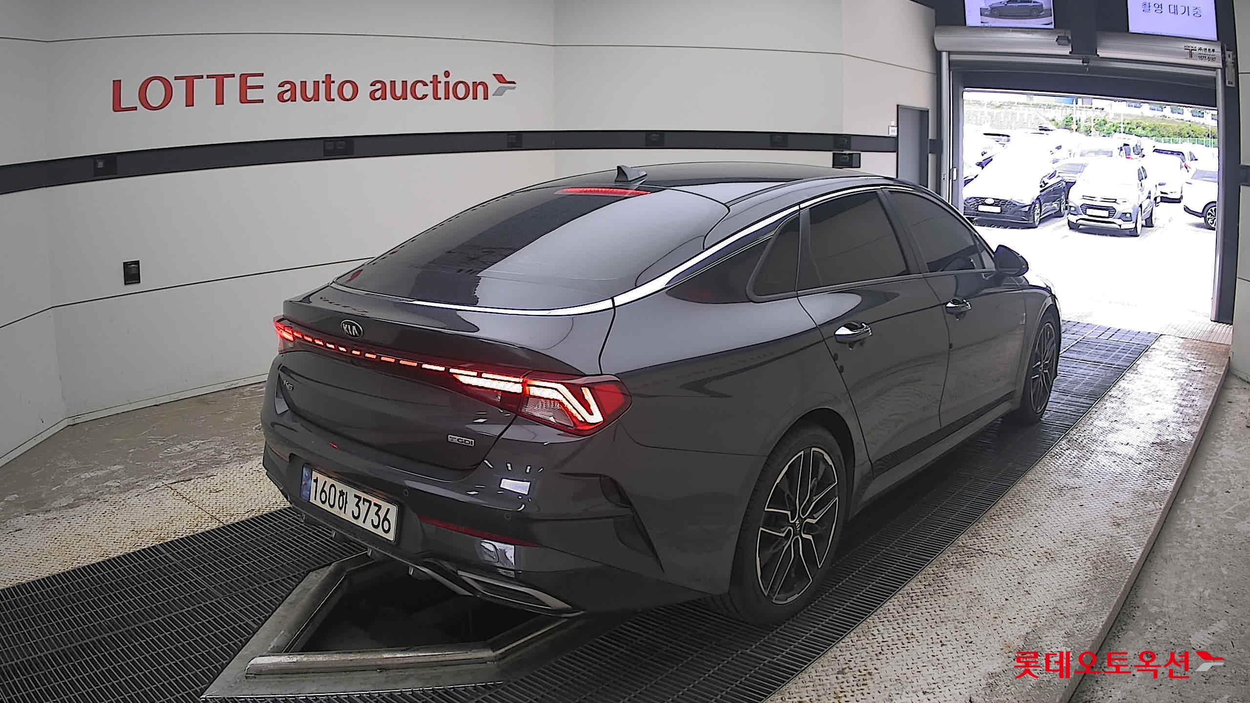 2021 - kia k5