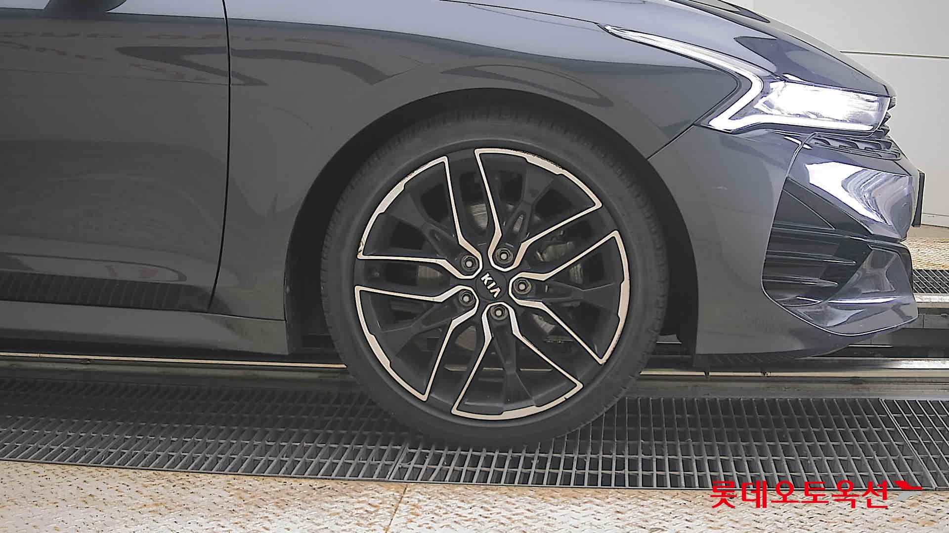 2021 - kia k5