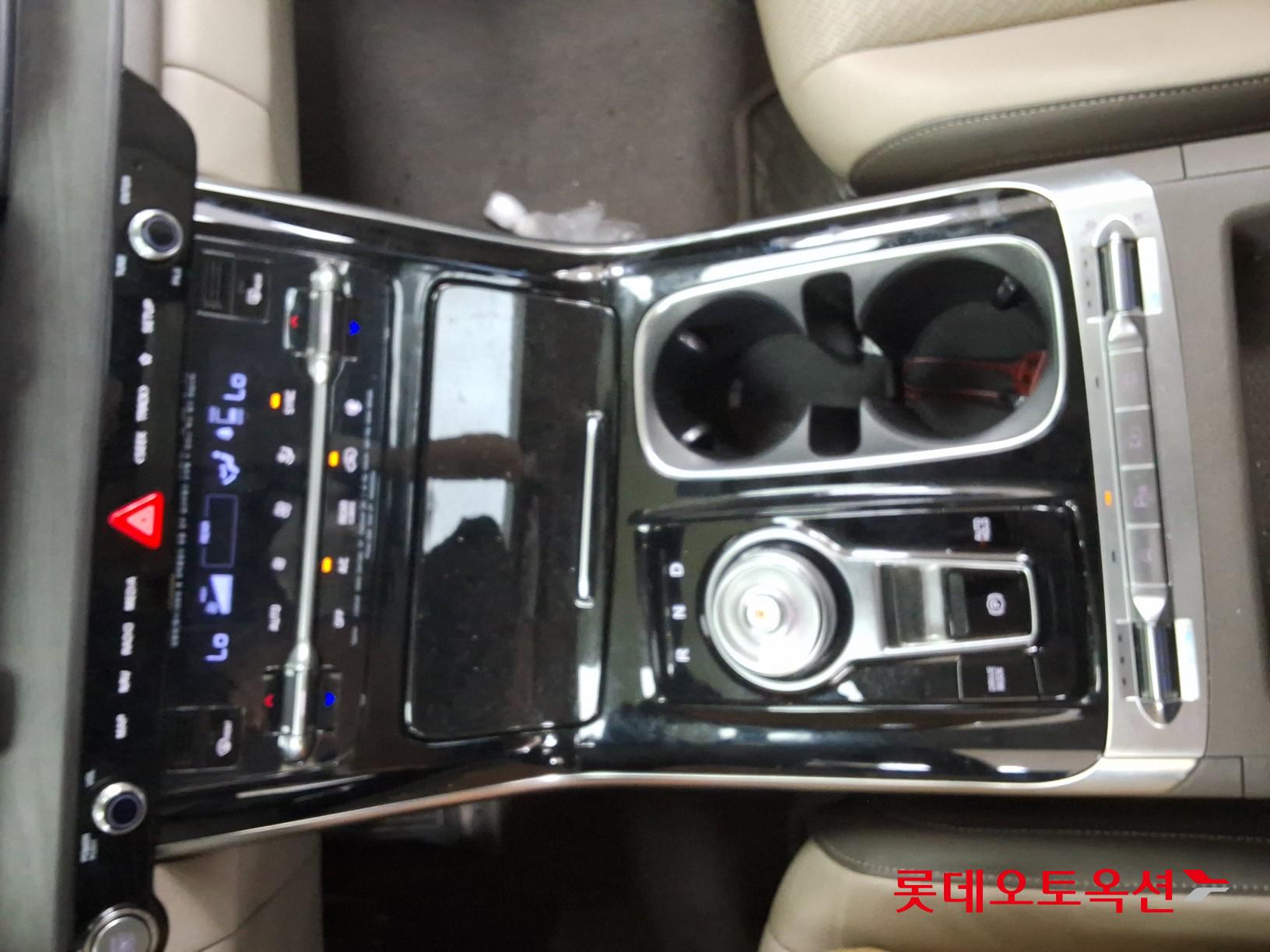 2021 - kia carnival