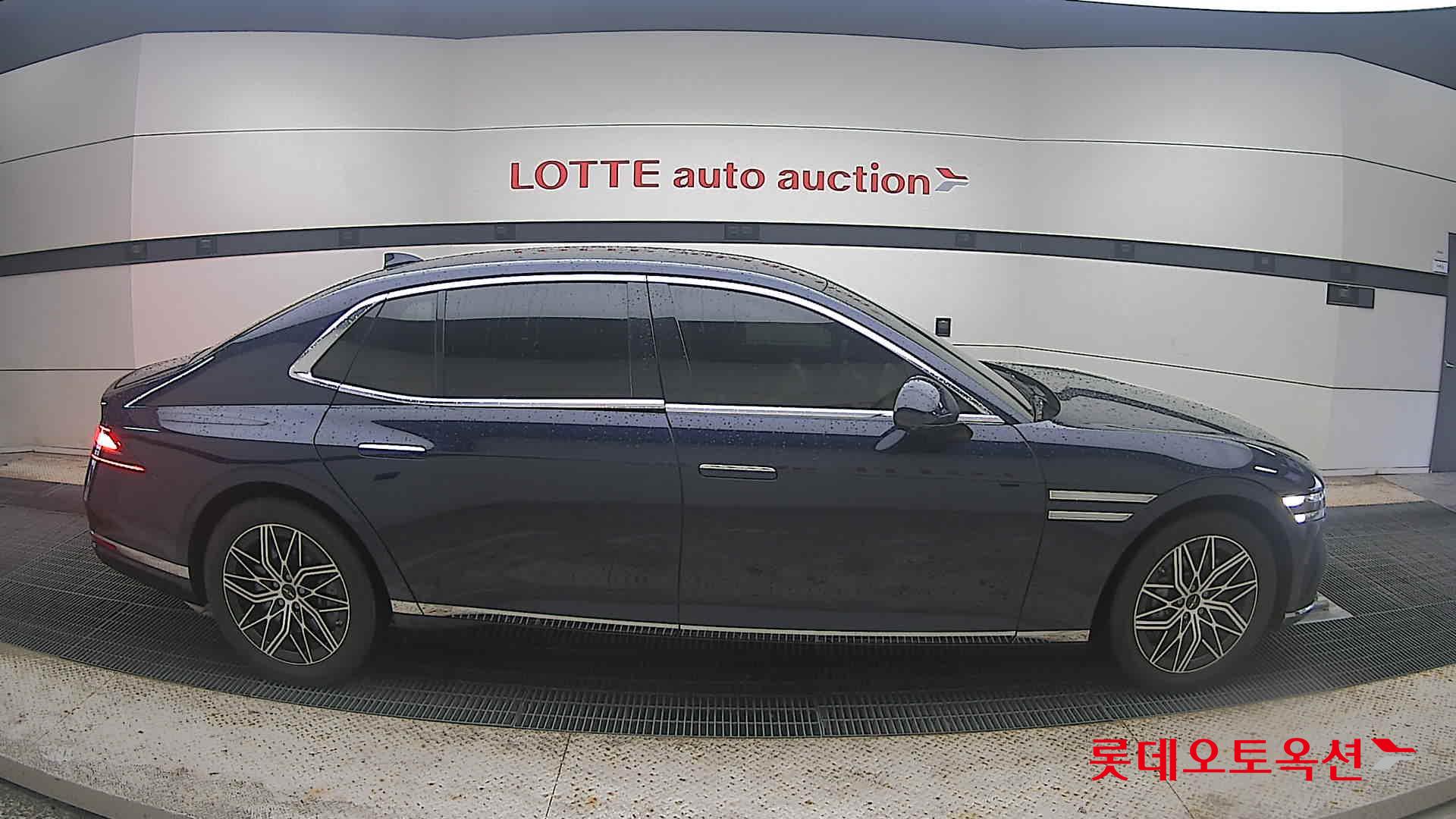 2023 - genesis g90