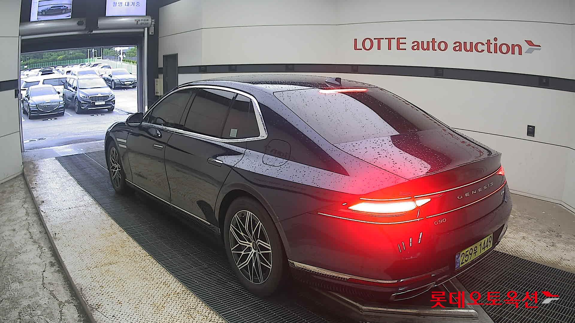 2023 - genesis g90