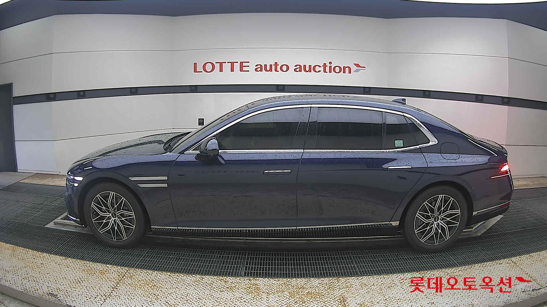 2023 - genesis g90
