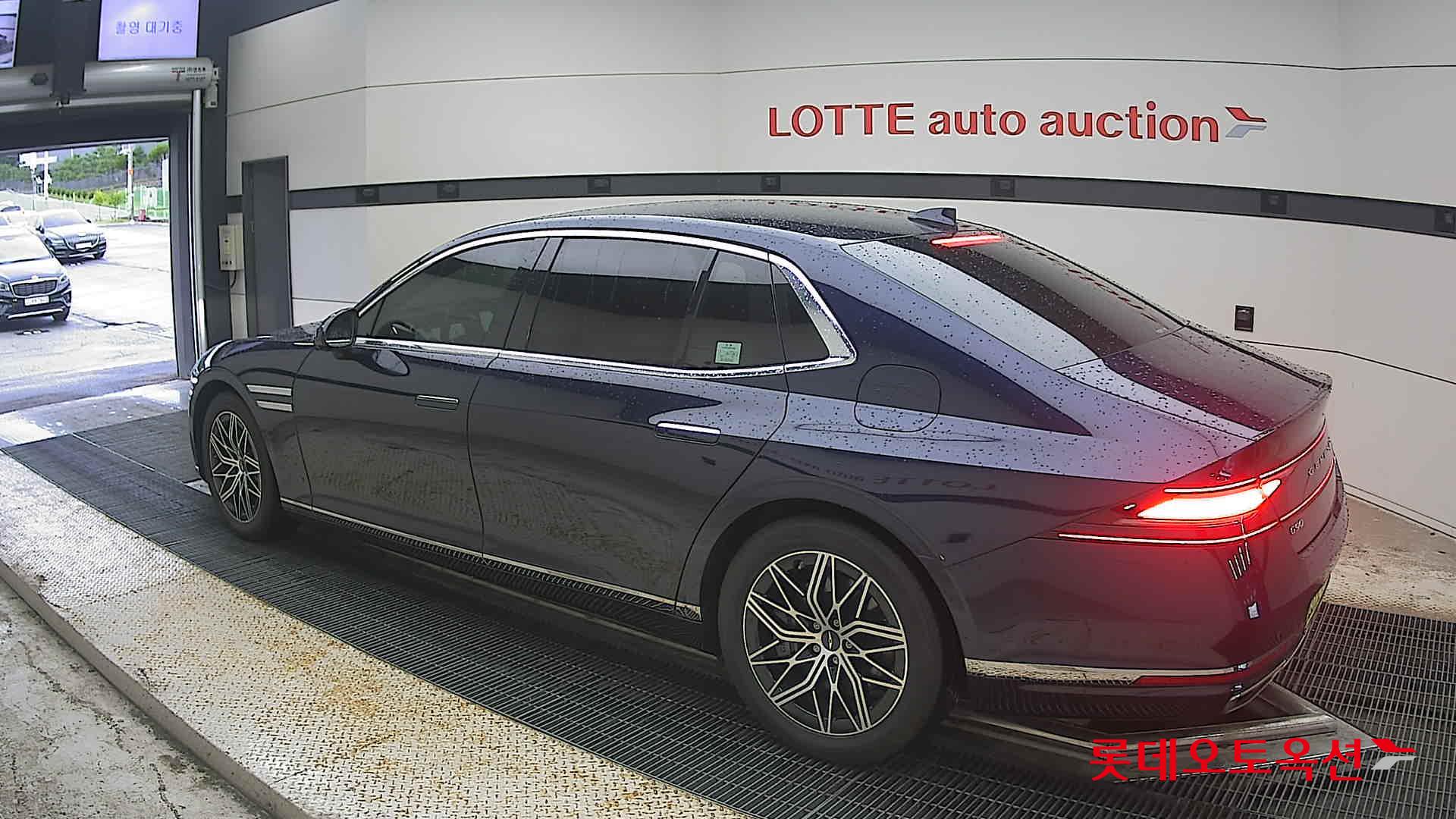 2023 - genesis g90