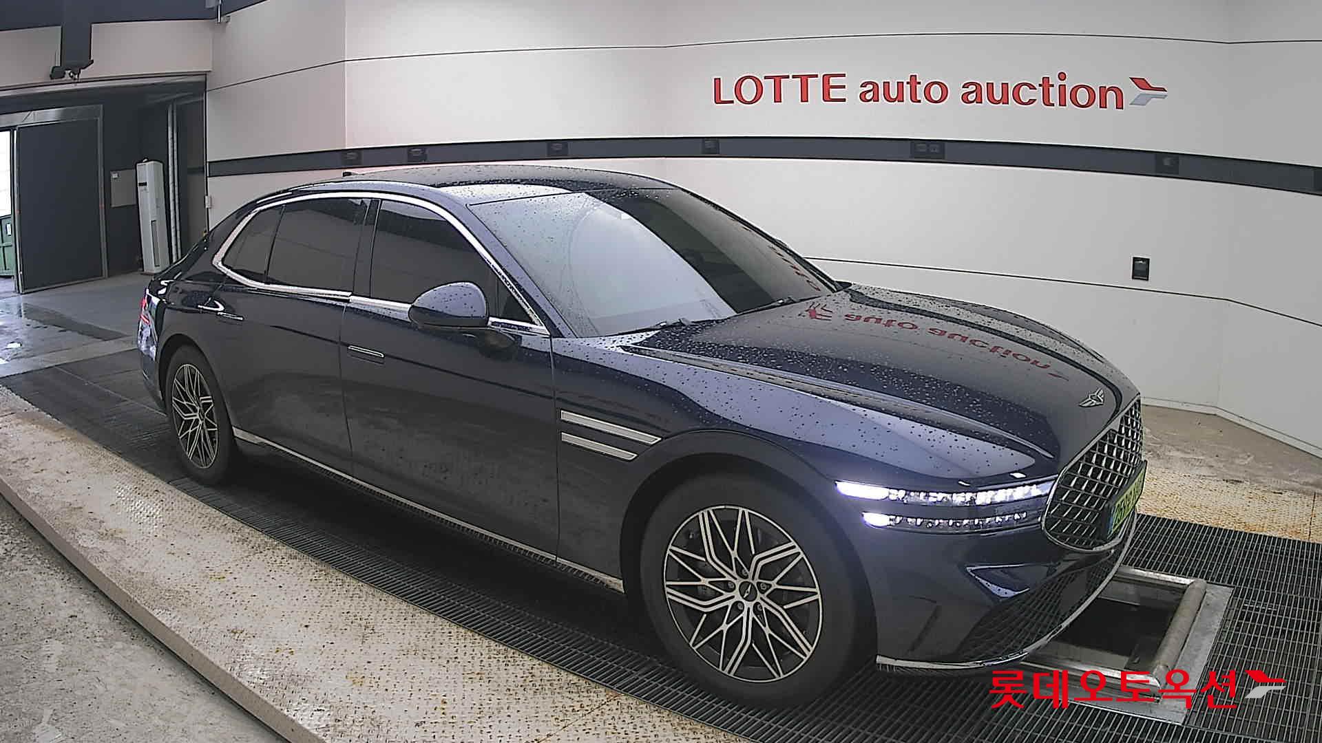 2023 - genesis g90