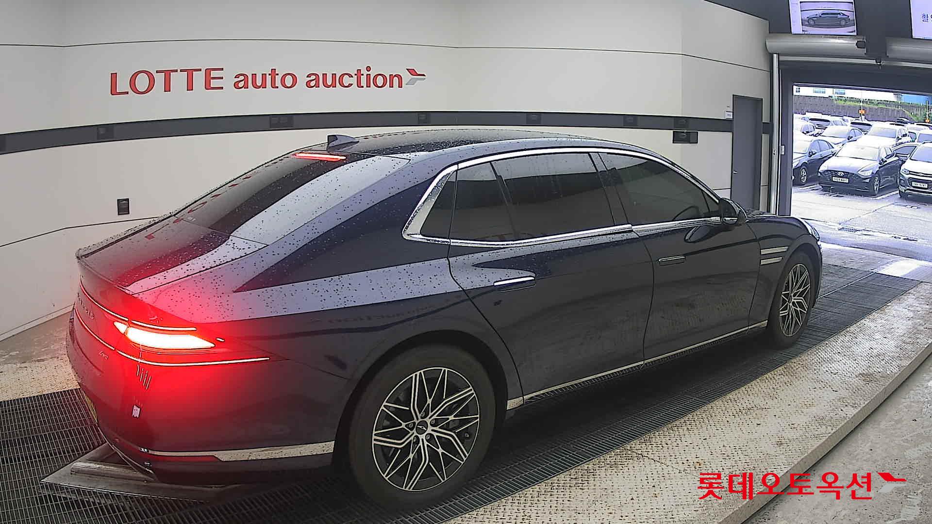 2023 - genesis g90