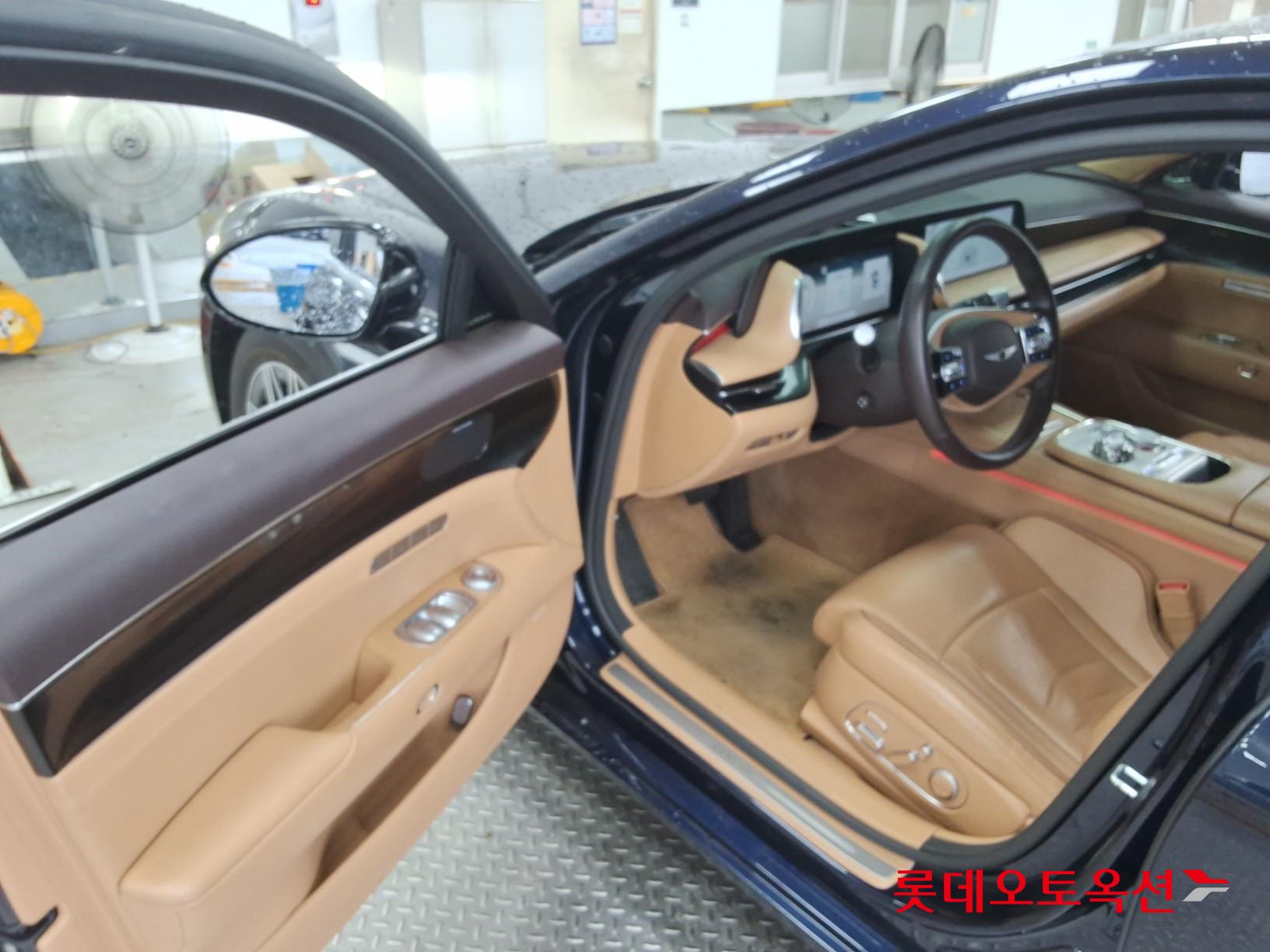 2023 - genesis g90