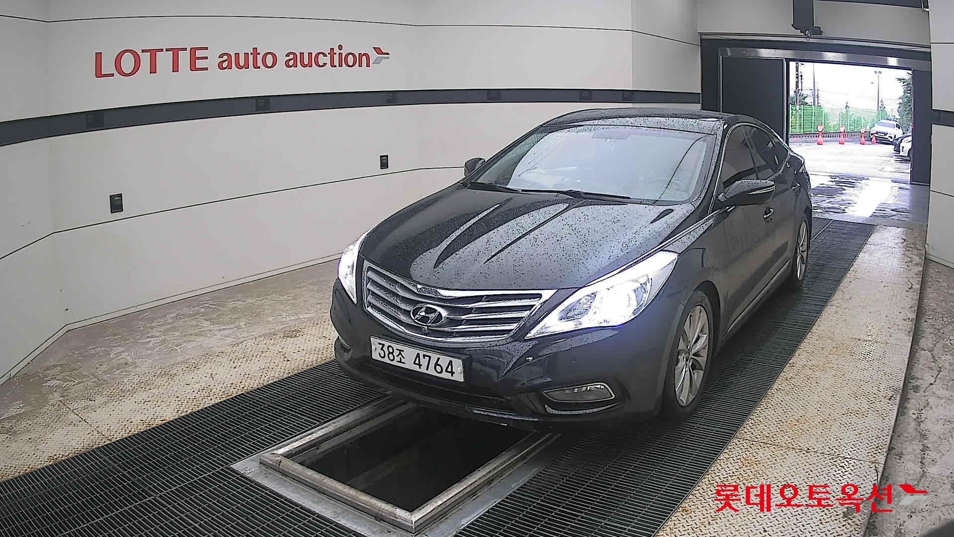 2011 - hyundai grandeur