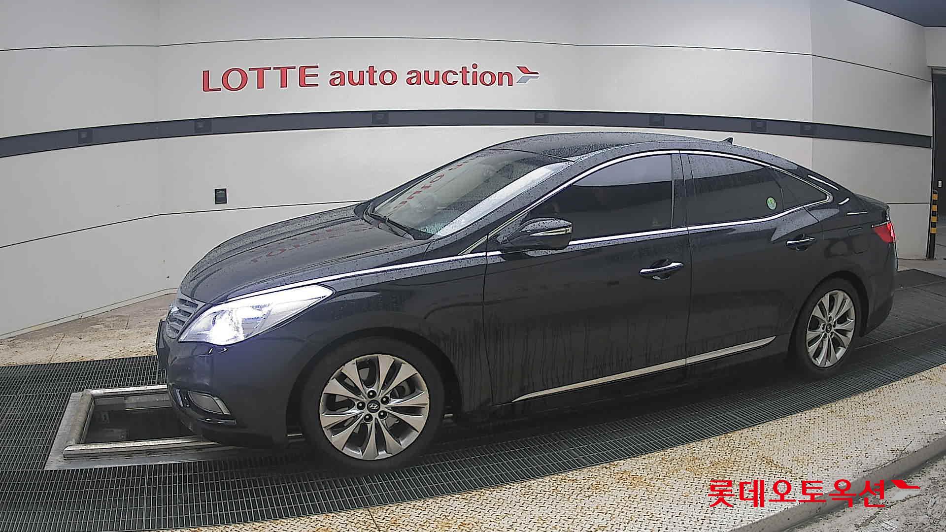 2011 - hyundai grandeur