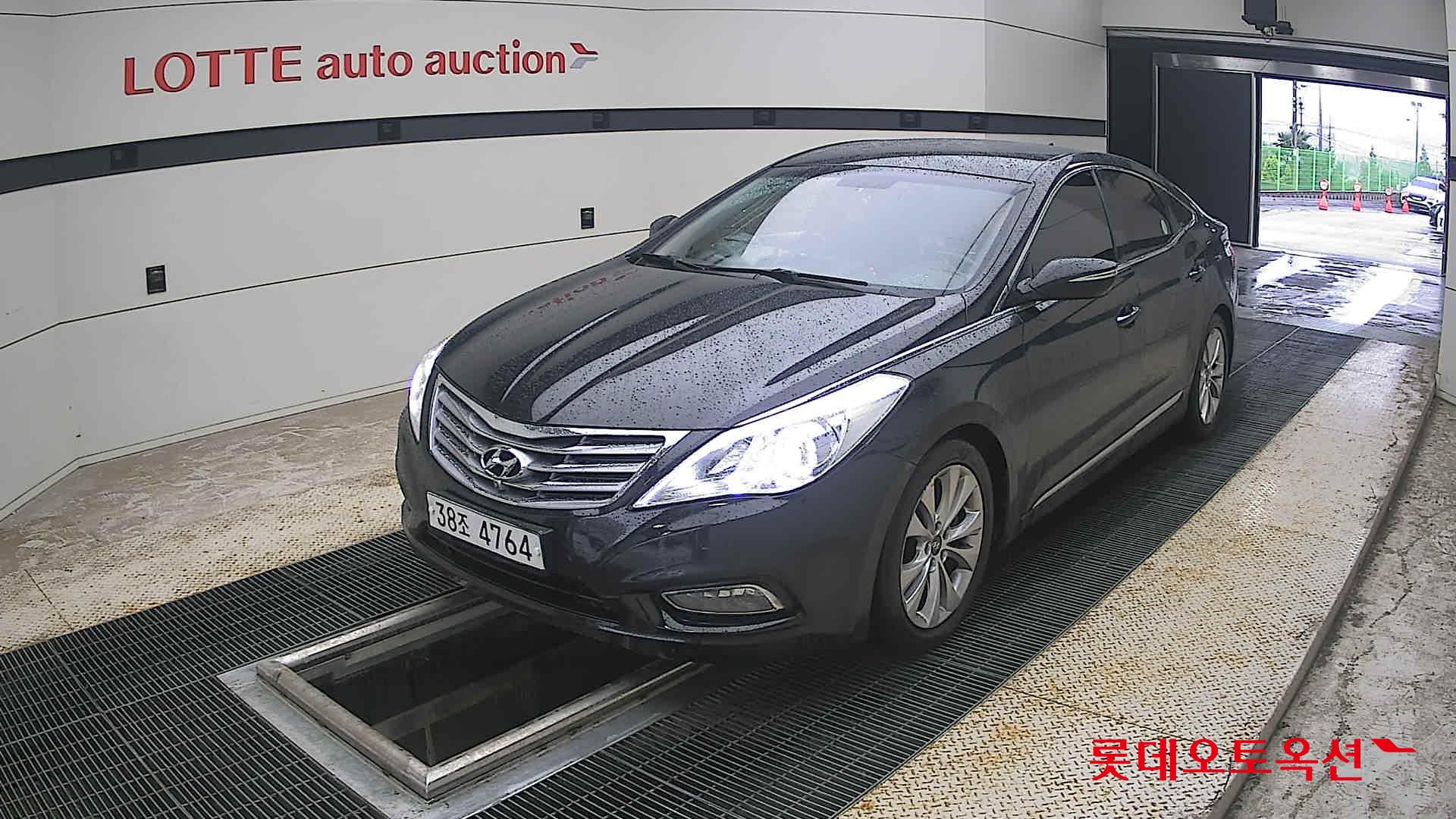 2011 - hyundai grandeur