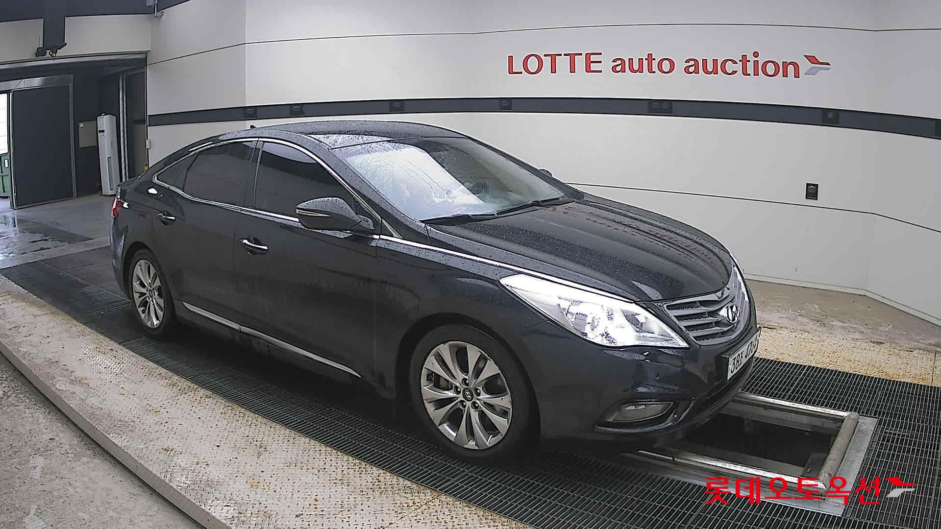 2011 - hyundai grandeur