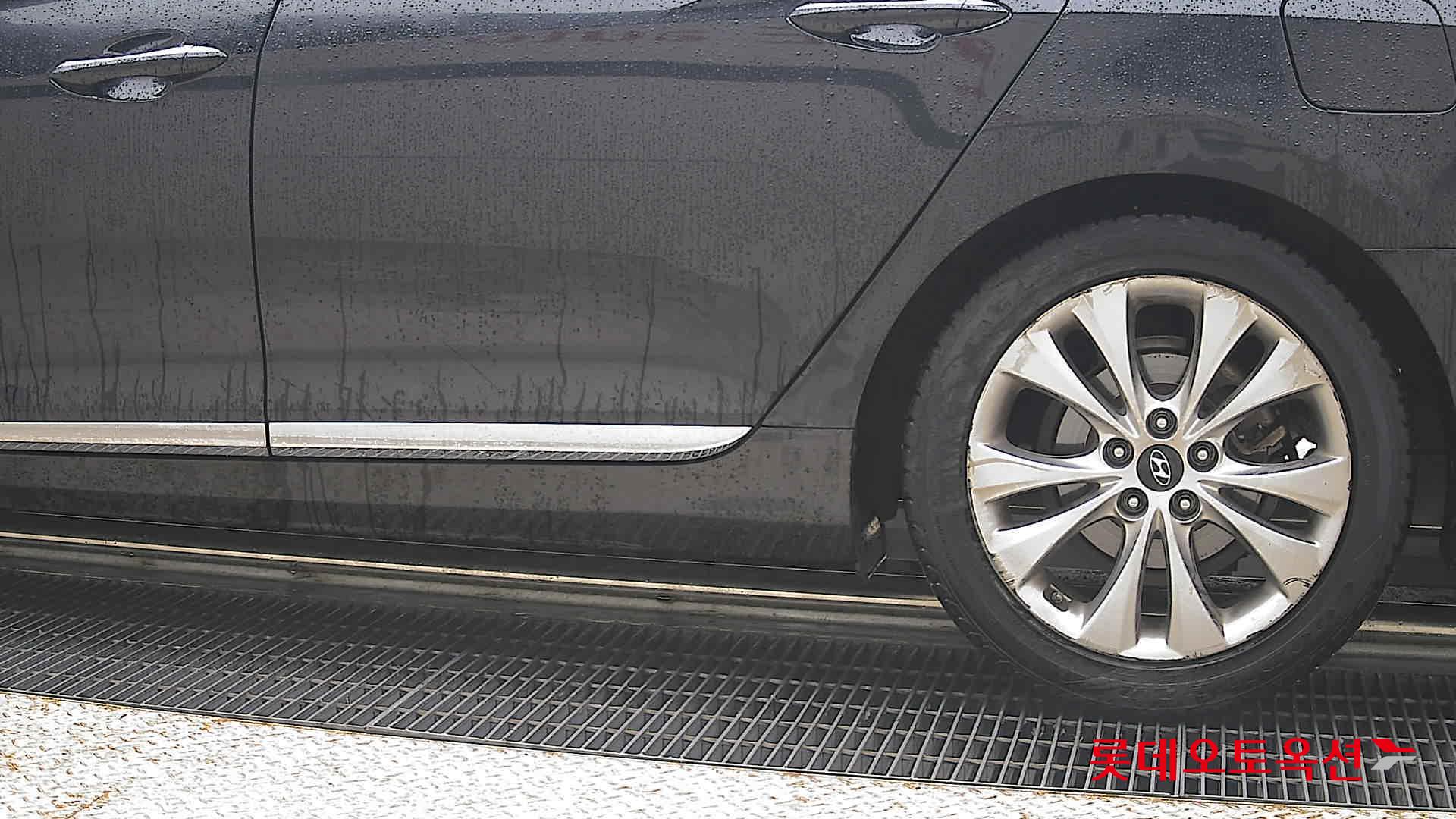 2011 - hyundai grandeur