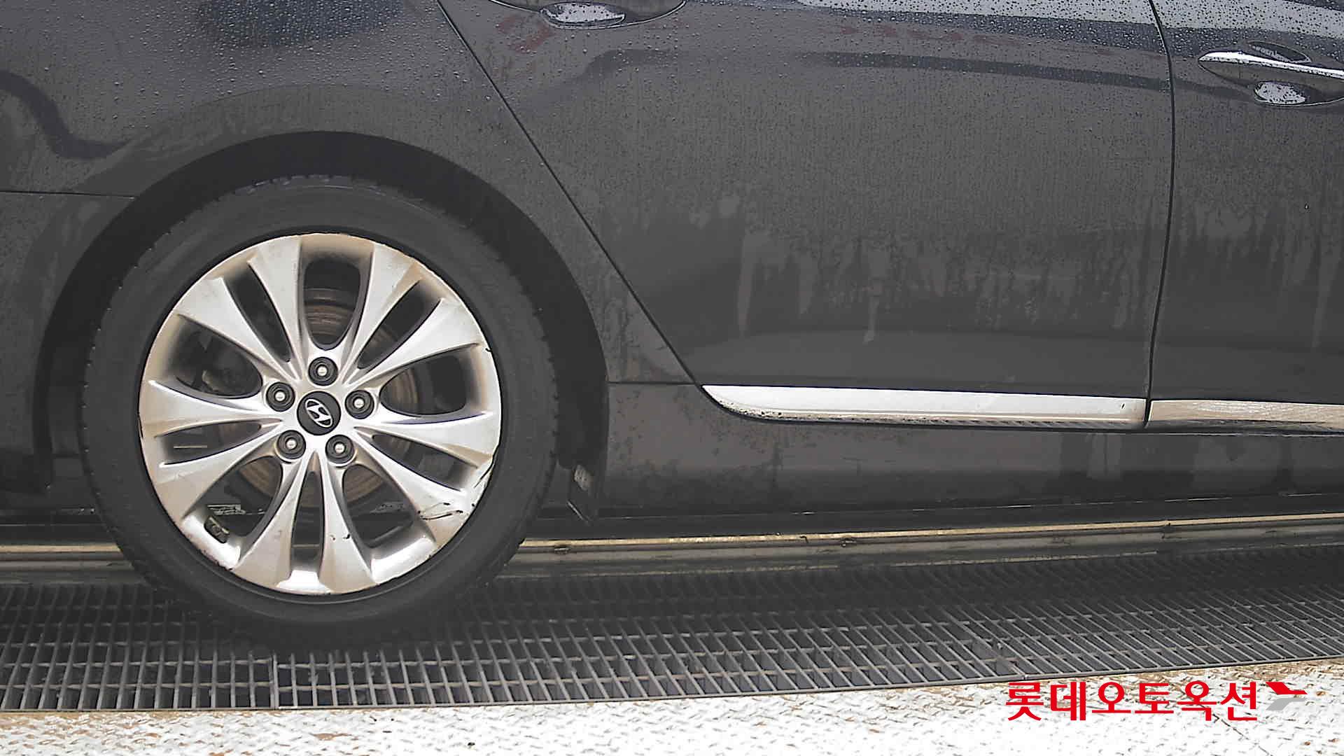 2011 - hyundai grandeur