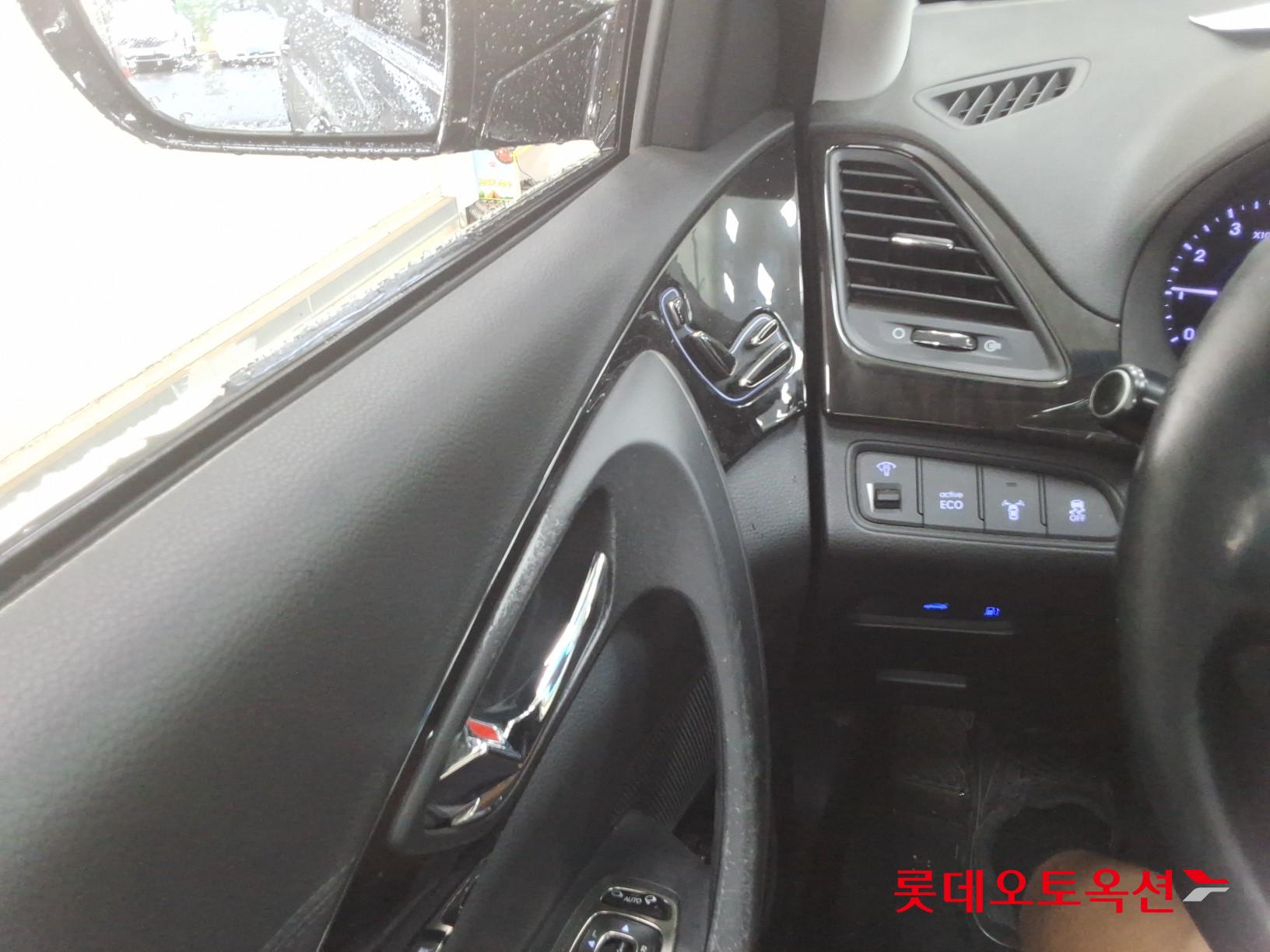 2011 - hyundai grandeur