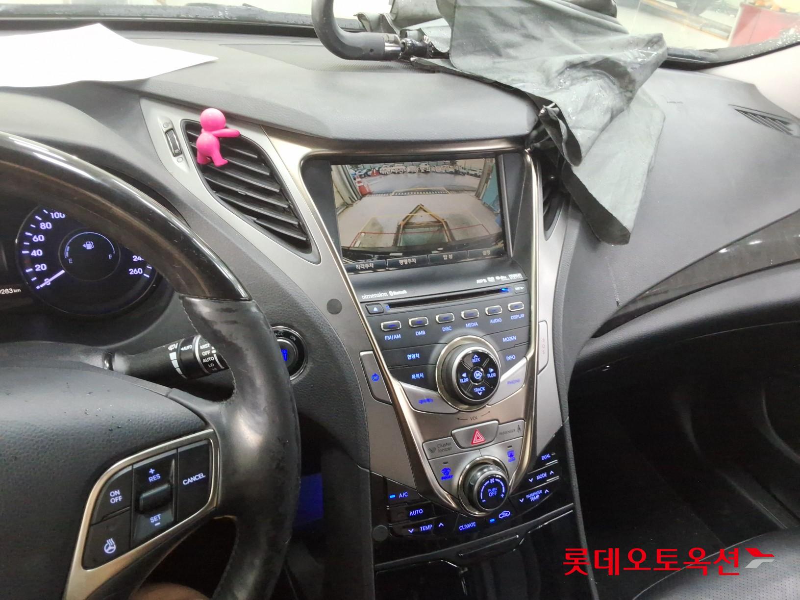 2011 - hyundai grandeur