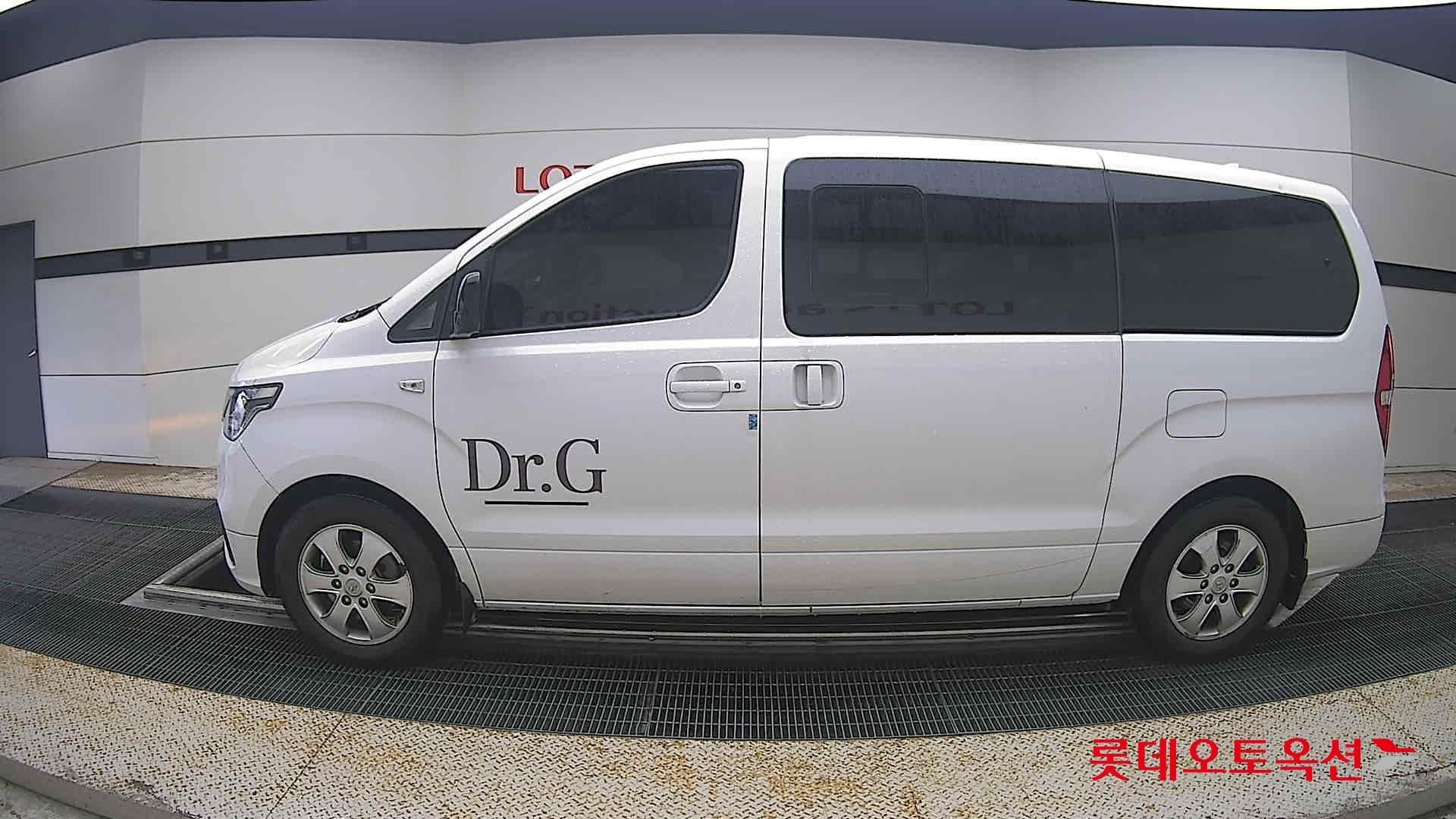 2019 - hyundai grand starex