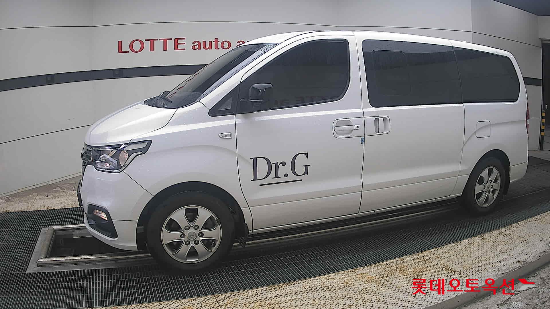 2019 - hyundai grand starex