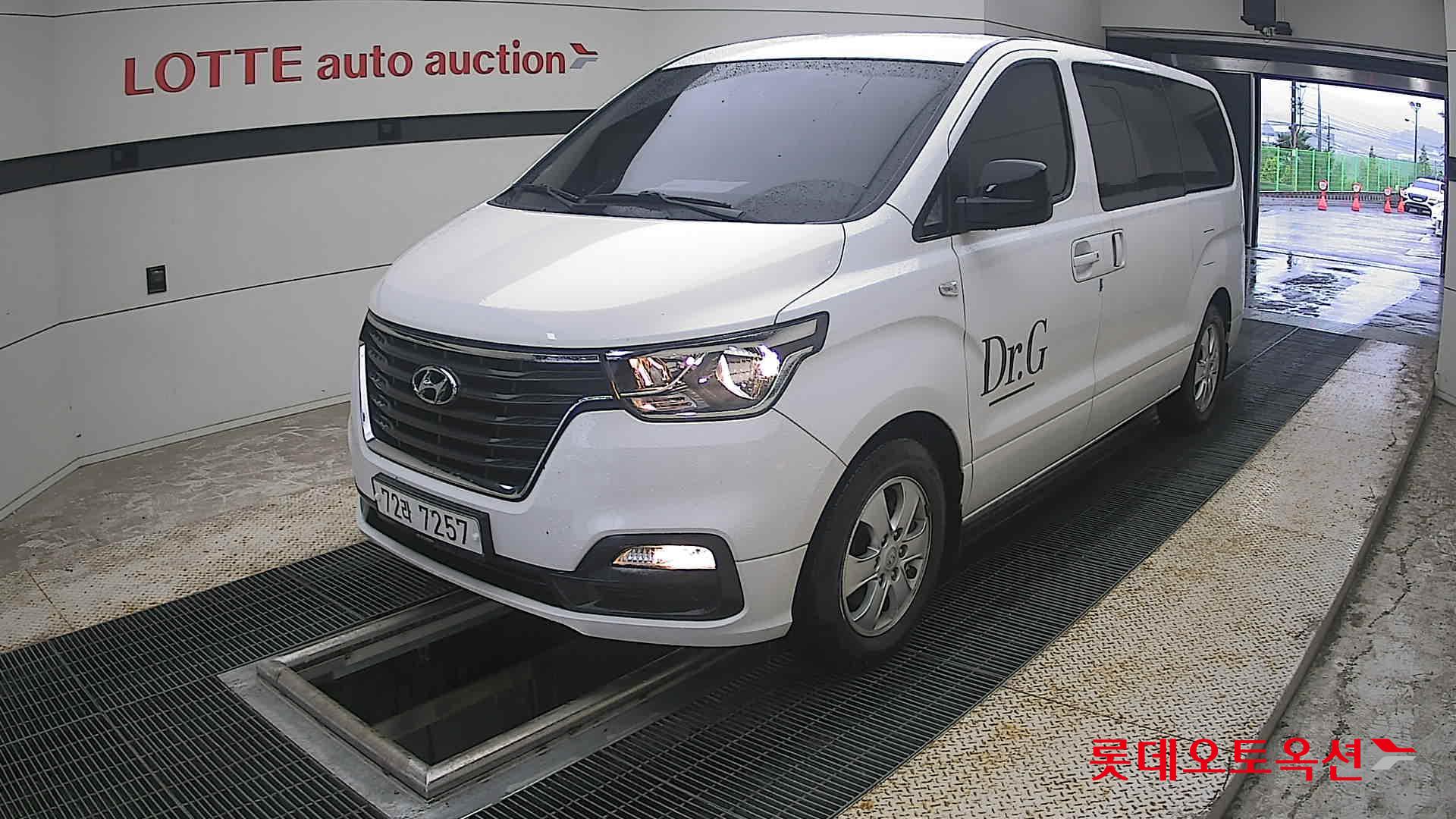 2019 - hyundai grand starex
