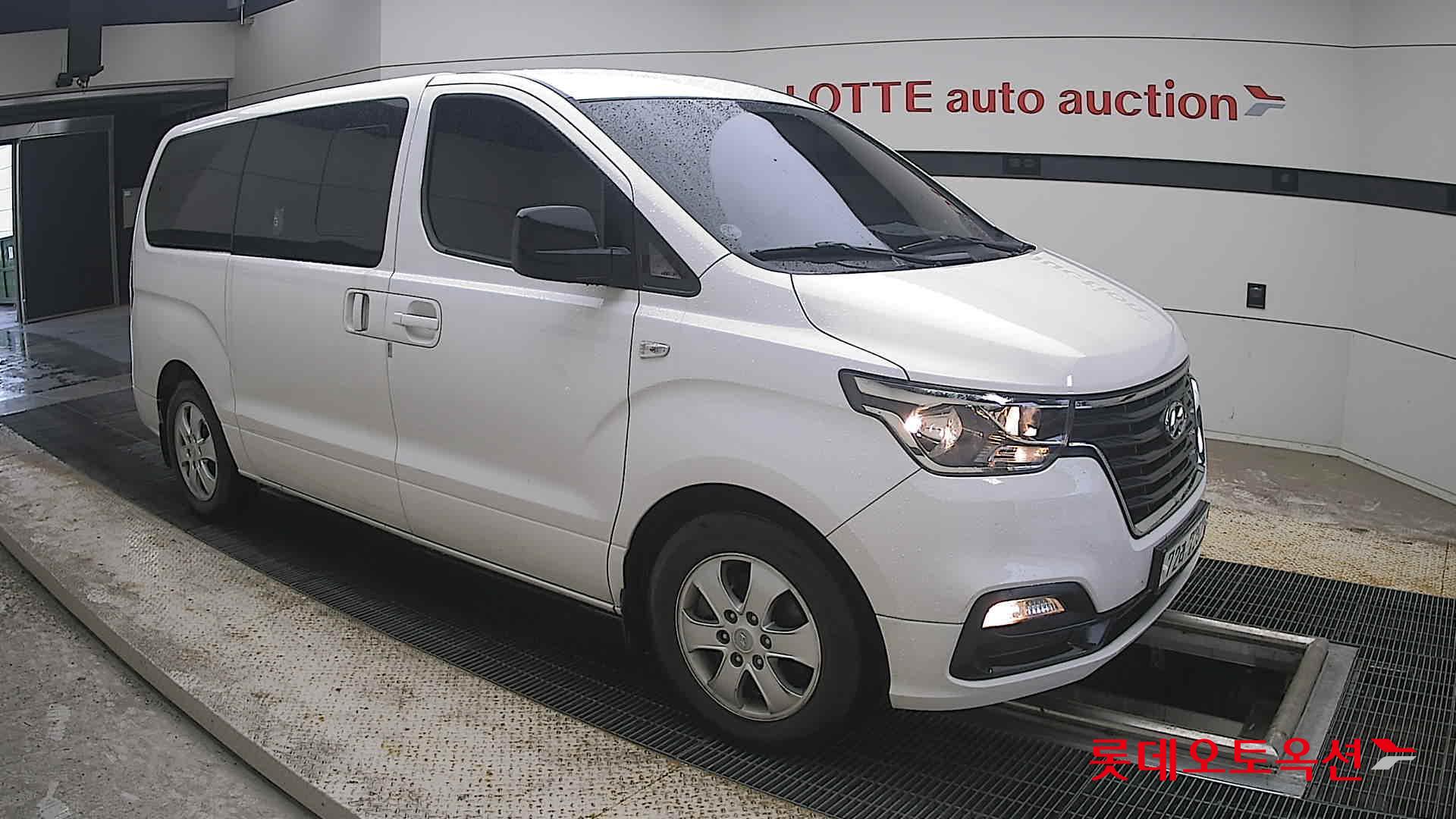 2019 - hyundai grand starex