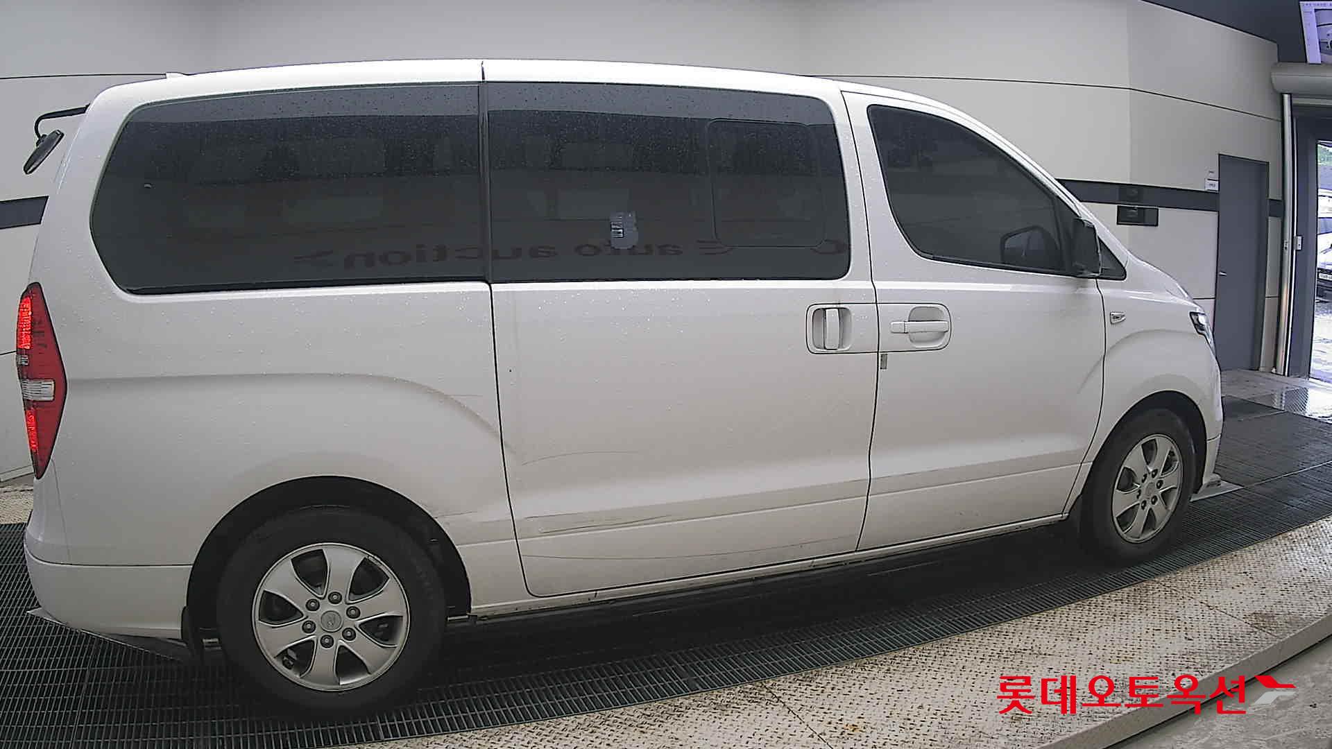 2019 - hyundai grand starex