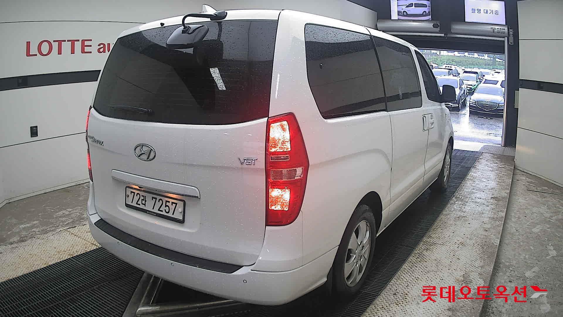 2019 - hyundai grand starex