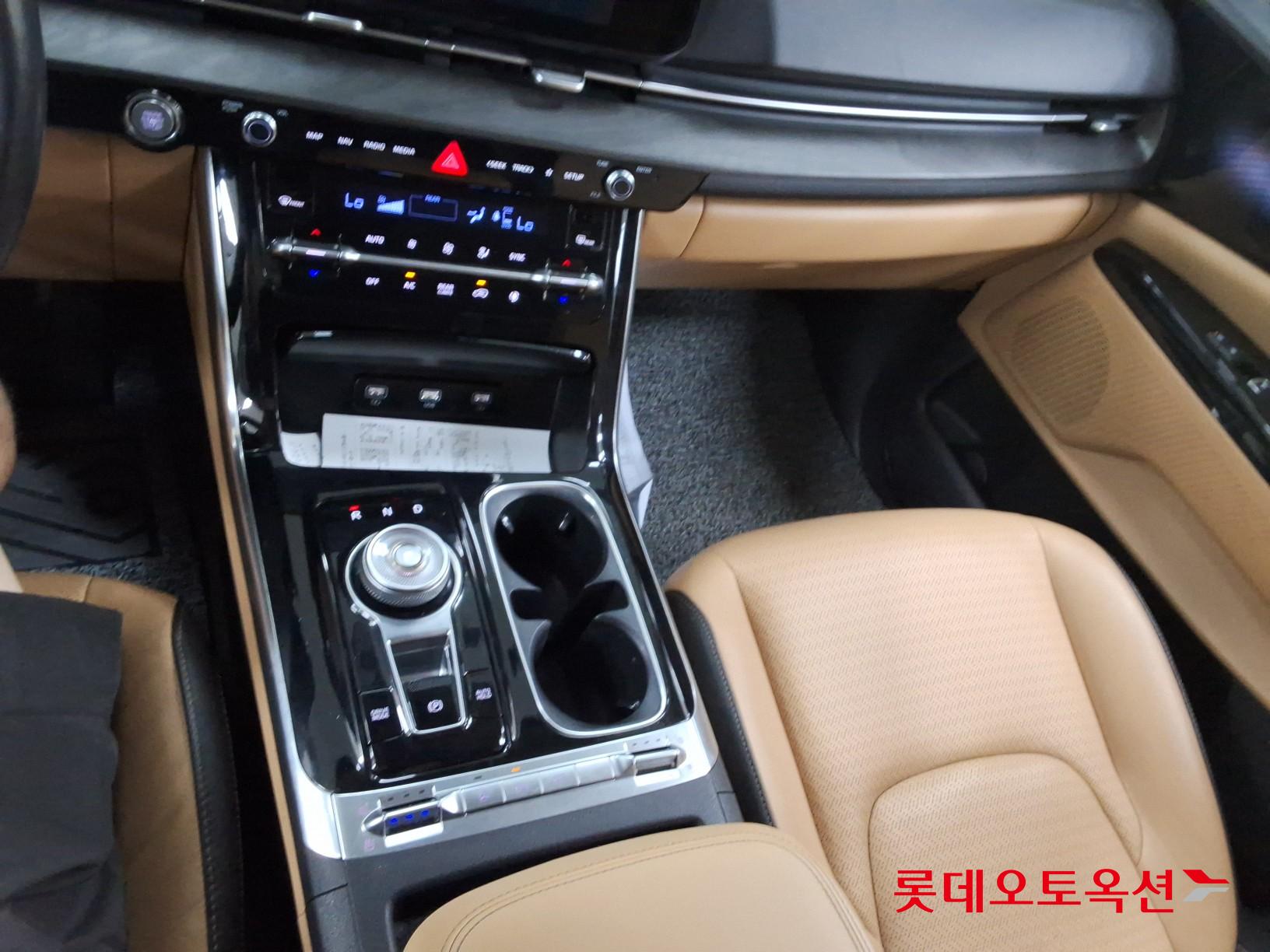 2023 - kia carnival