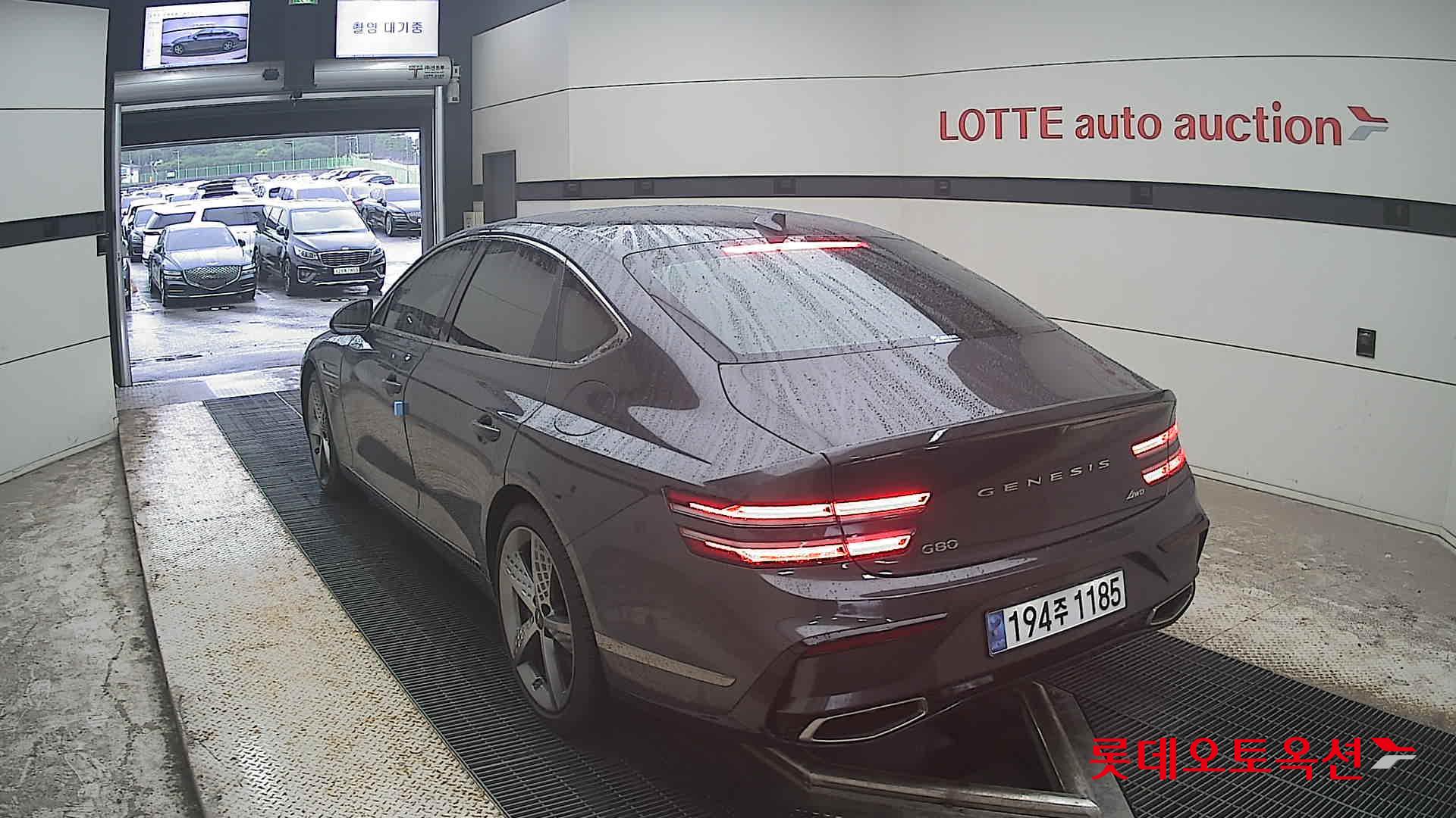 2025 - genesis g80