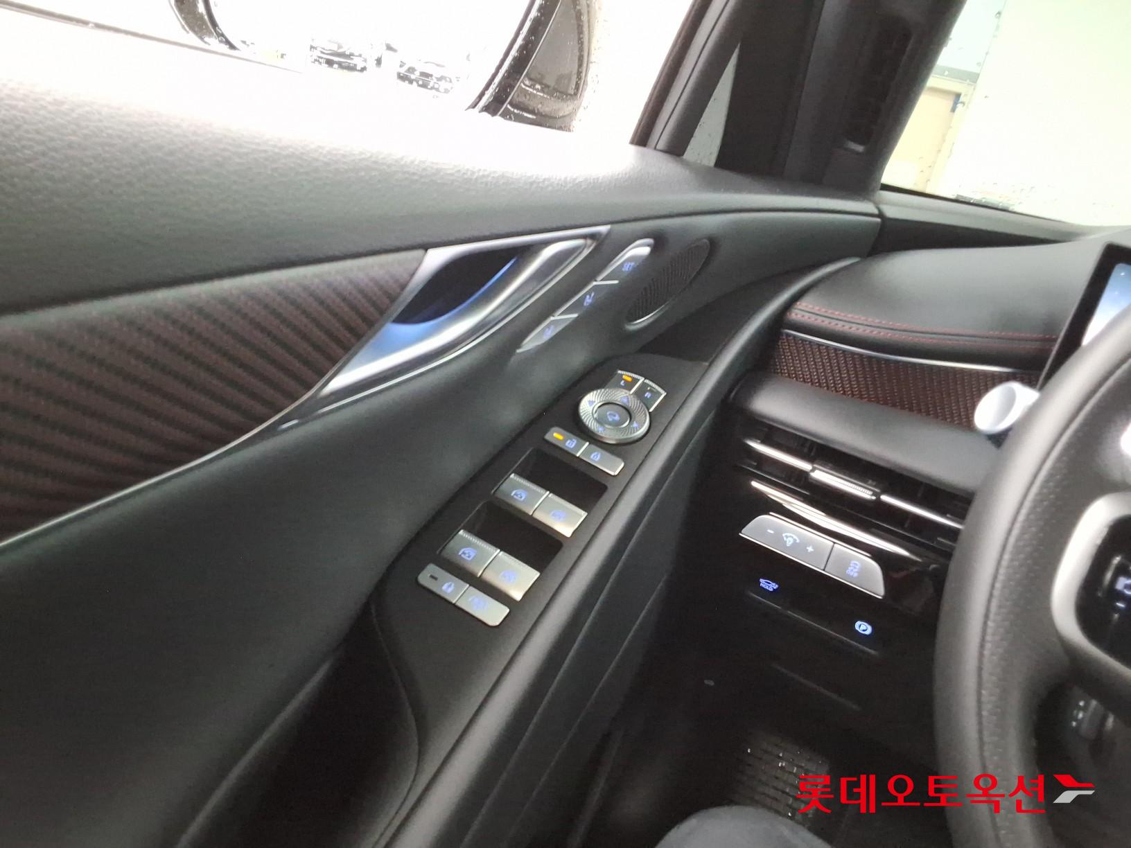 2025 - genesis g80