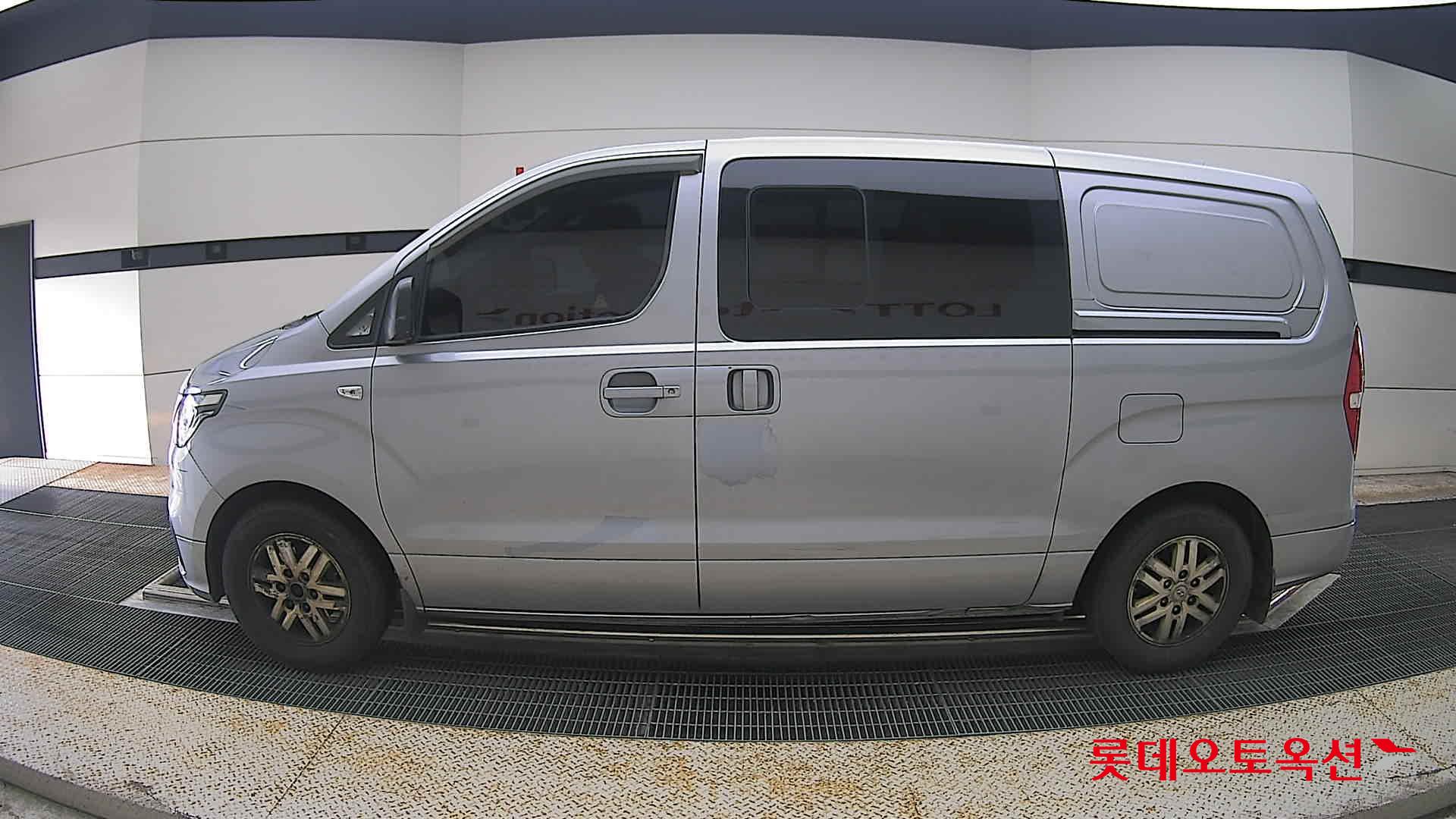 2019 - hyundai grand starex