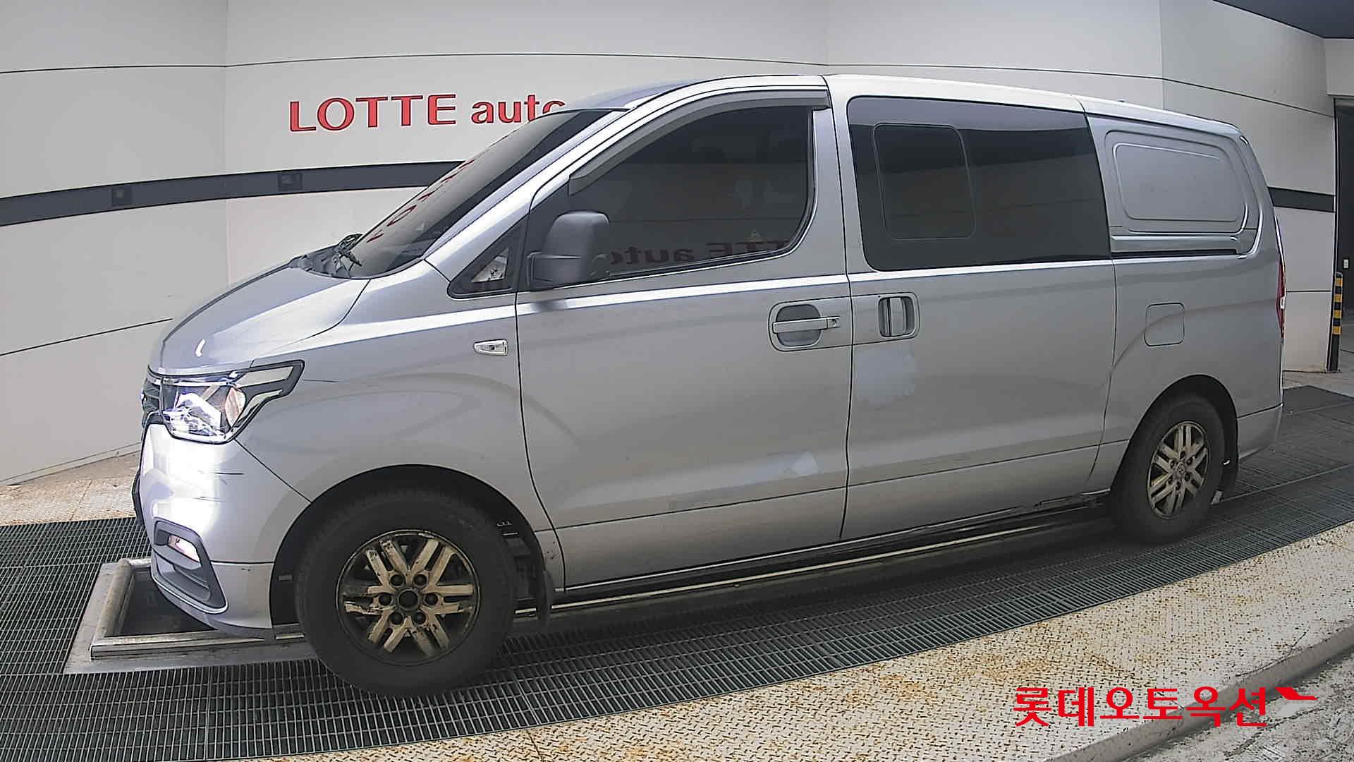 2019 - hyundai grand starex