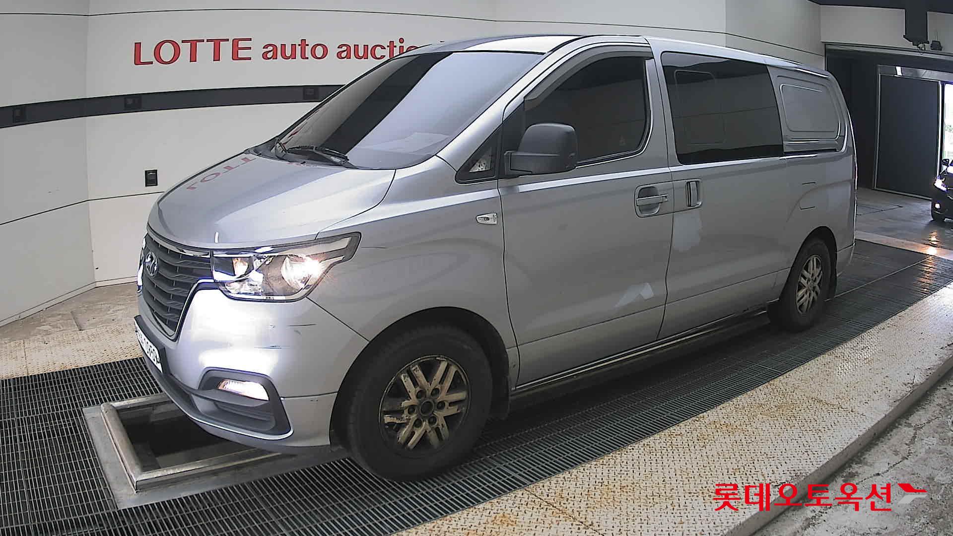 2019 - hyundai grand starex