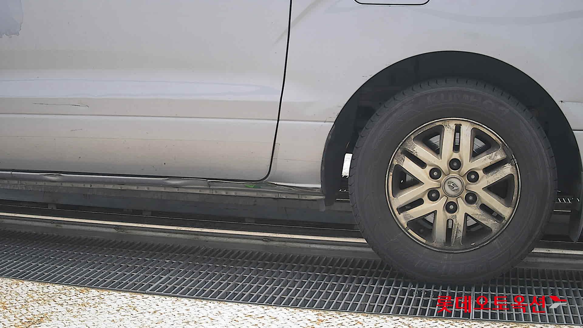 2019 - hyundai grand starex