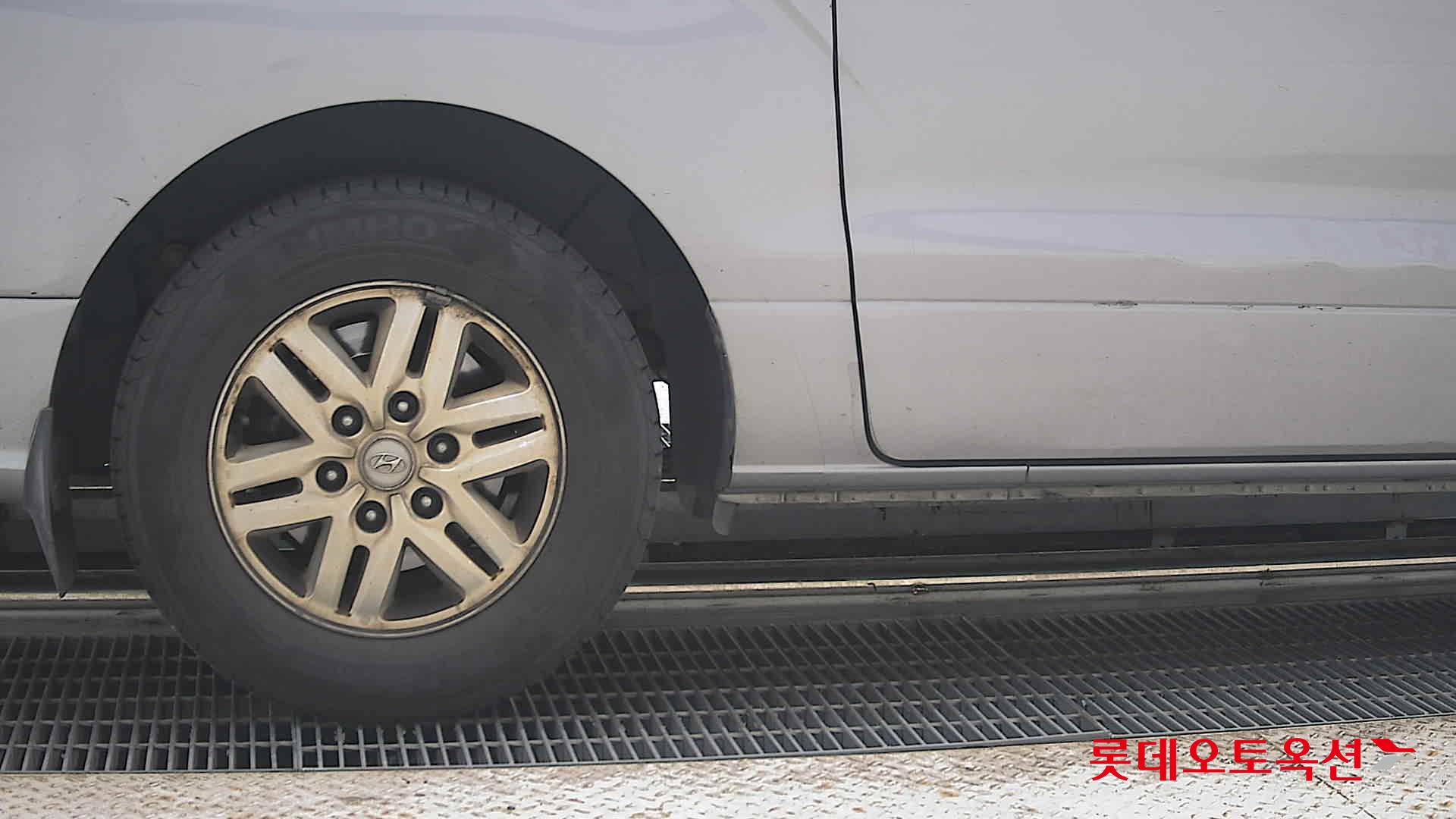 2019 - hyundai grand starex